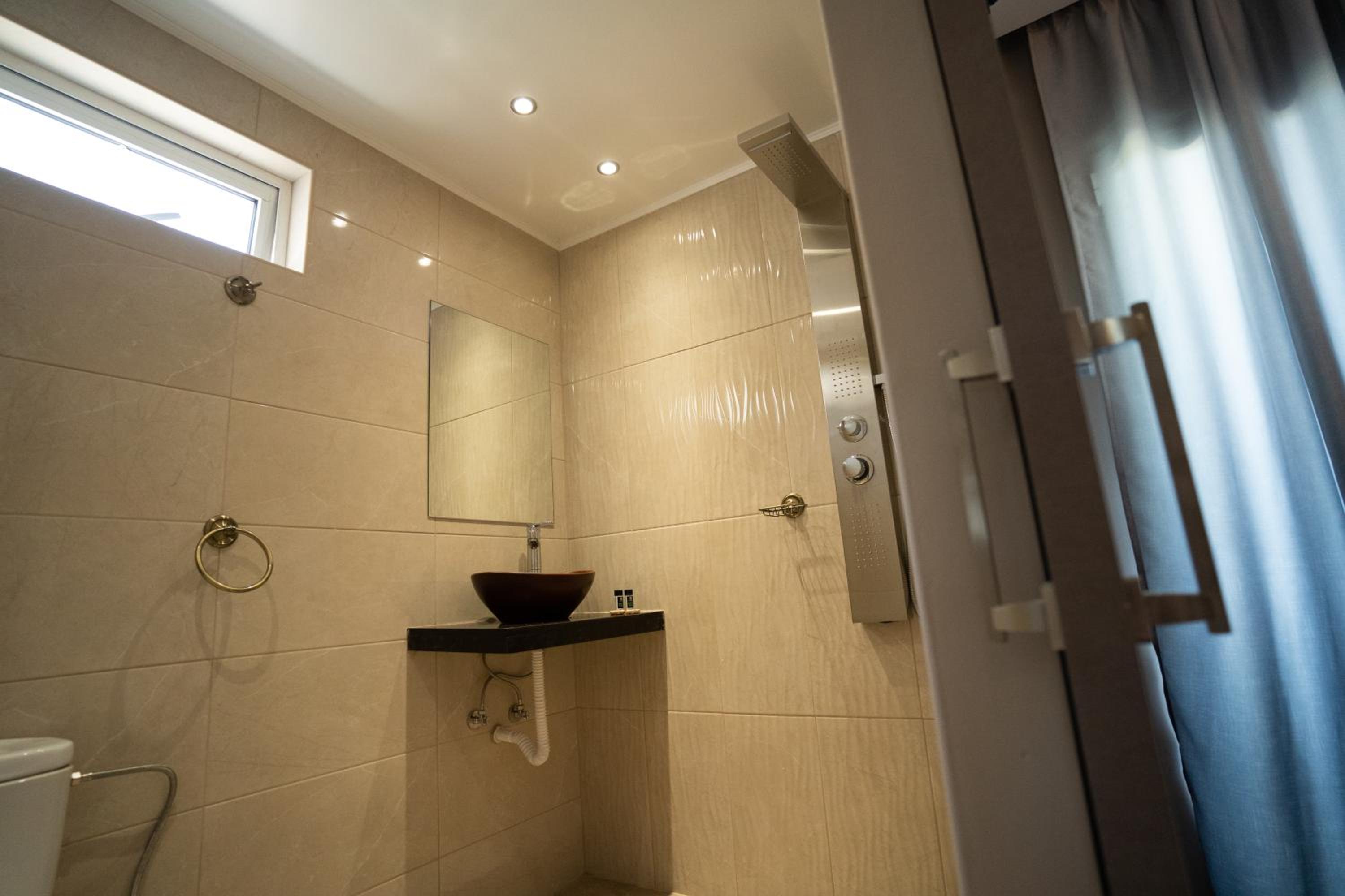 Deluxe Double Room with Sea View photo 2