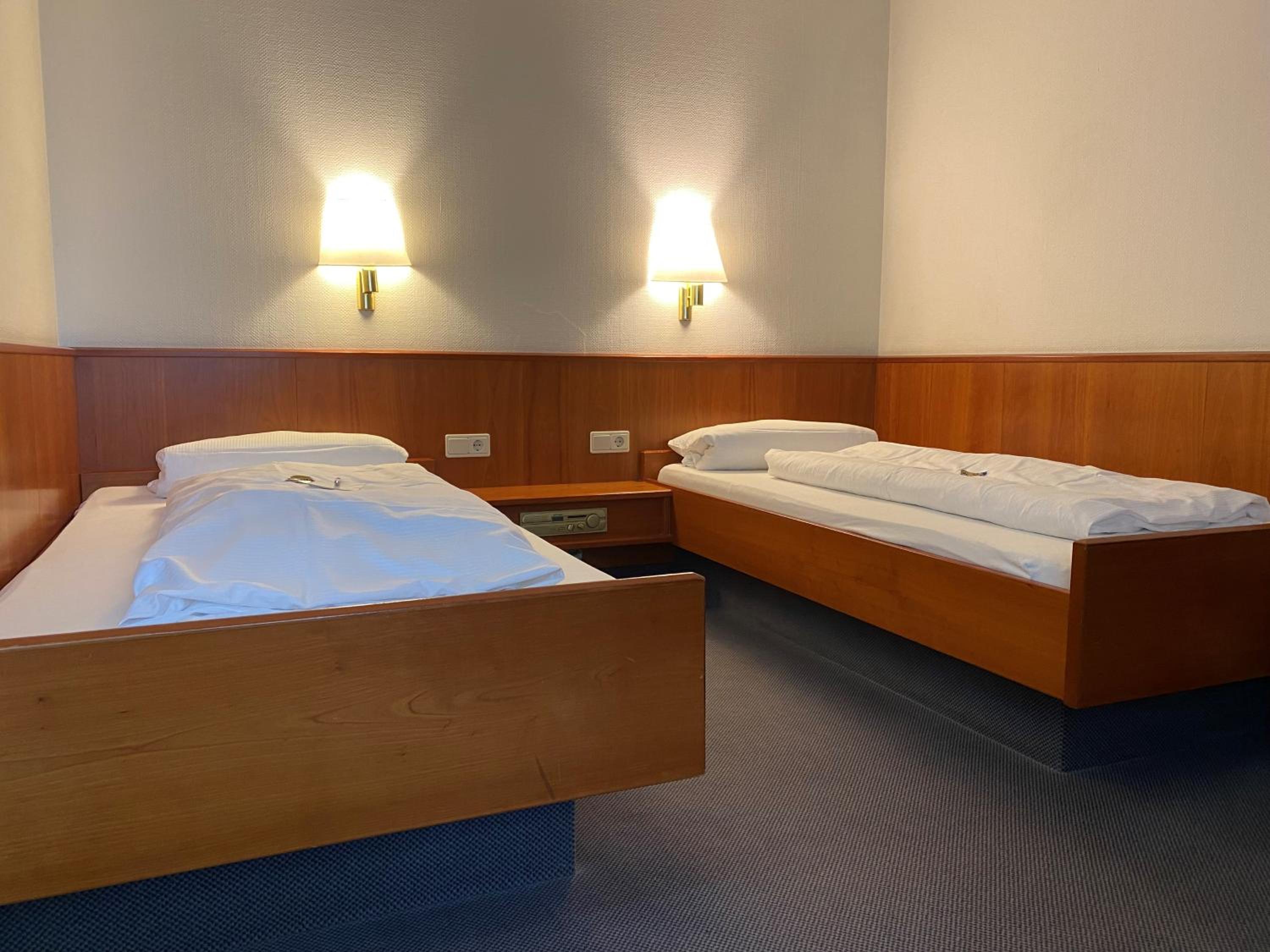 Standard Twin Room photo 1