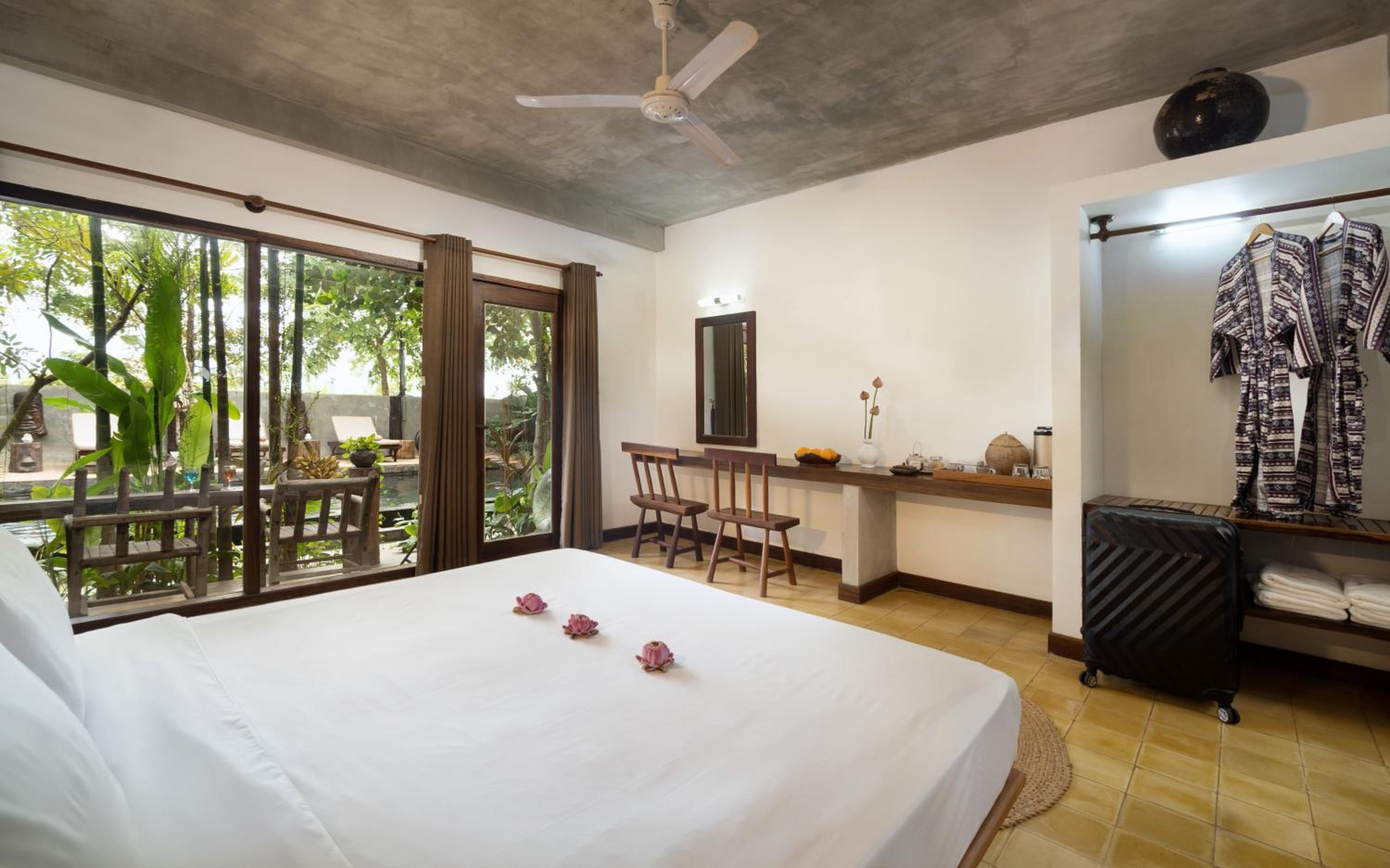 Suite with Pool Access| Includes Afternoon Tea & Tree Planting - Photo 6
