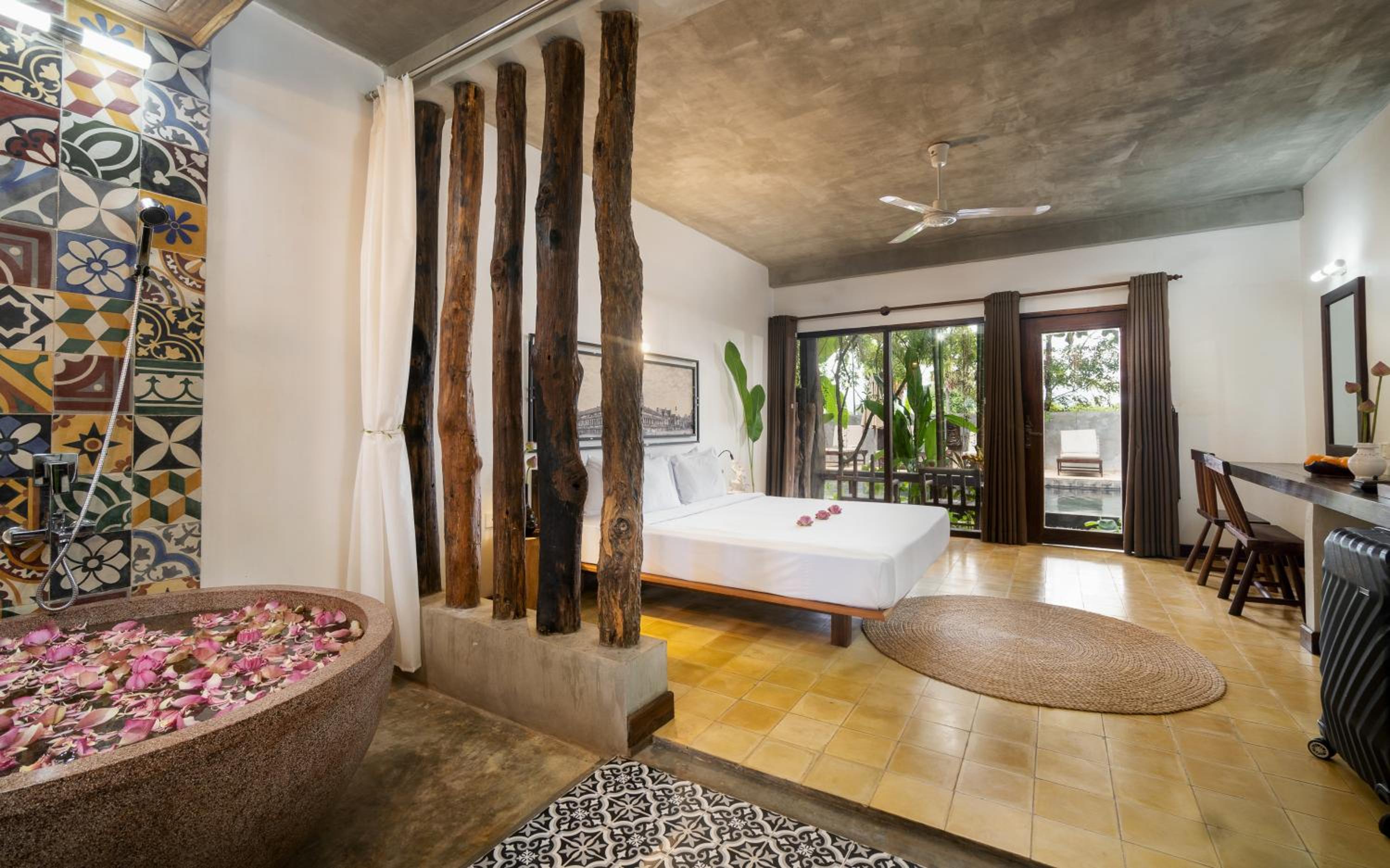 Suite with Pool Access| Includes Afternoon Tea & Tree Planting - Photo 9