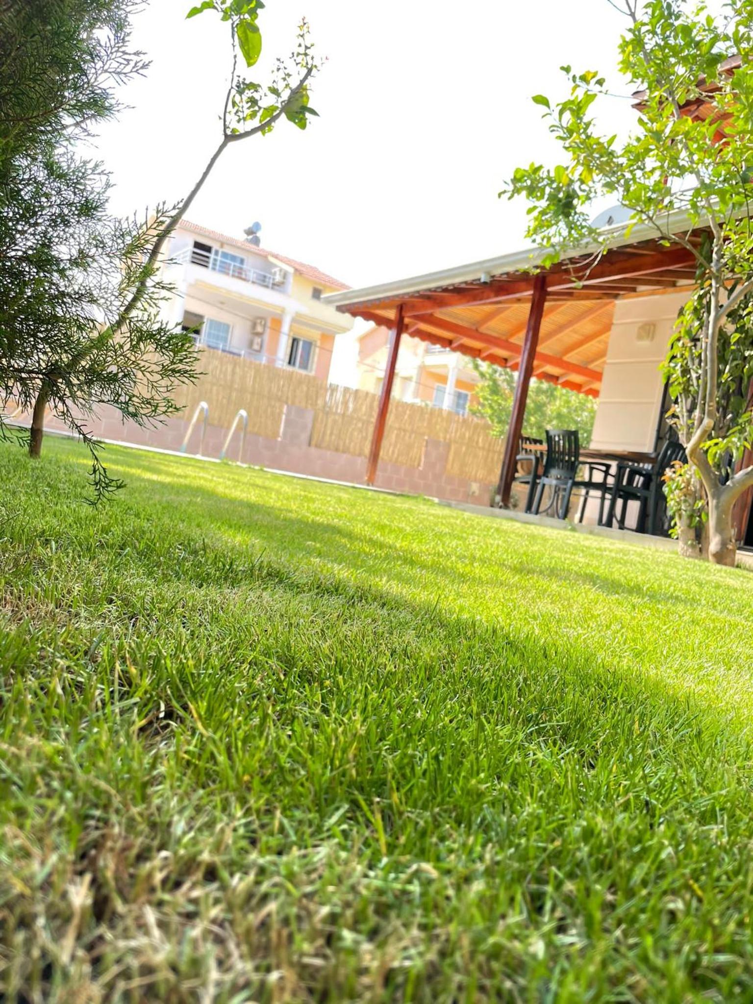 Villa photo 3