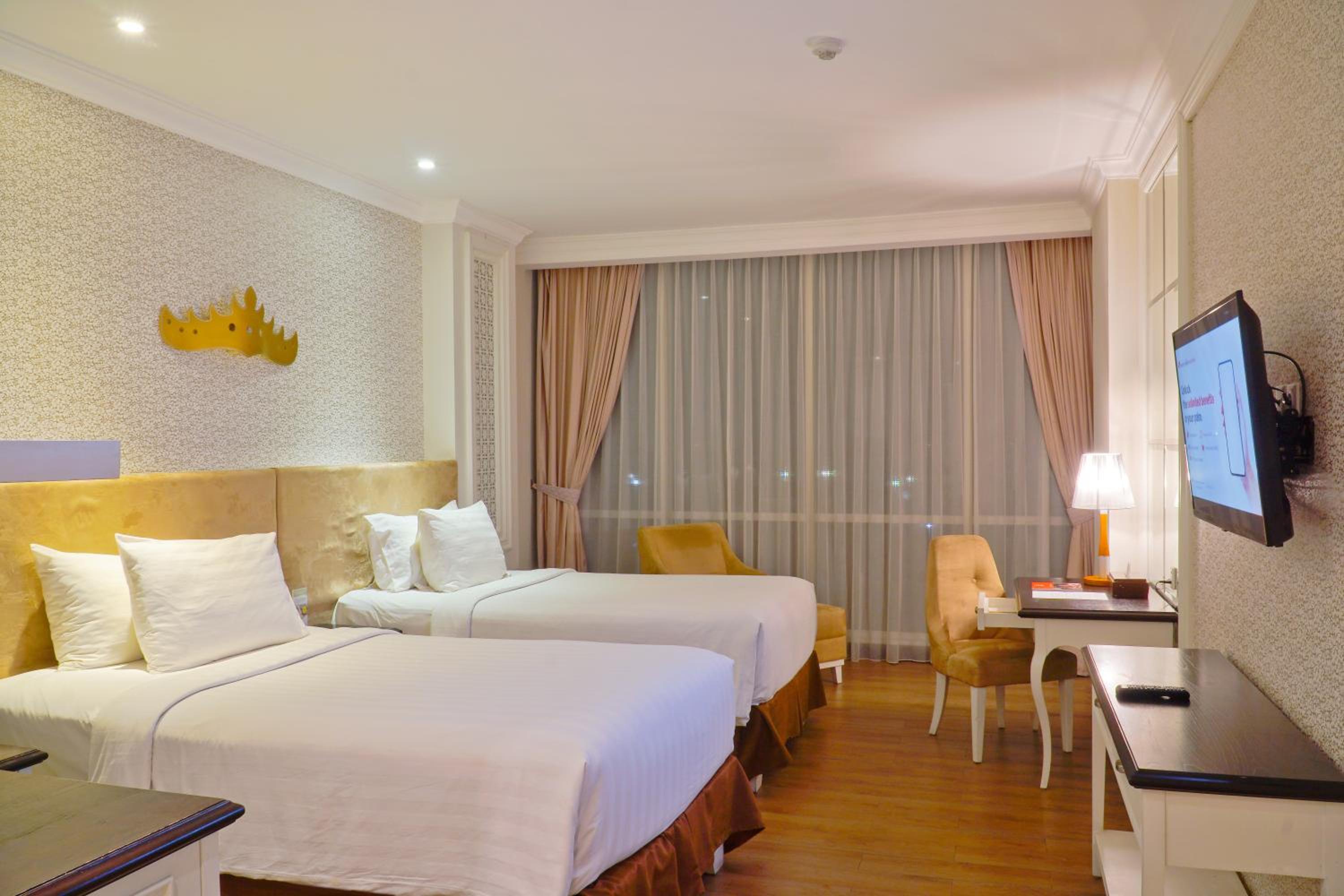 Deluxe Twin Room with Pool View