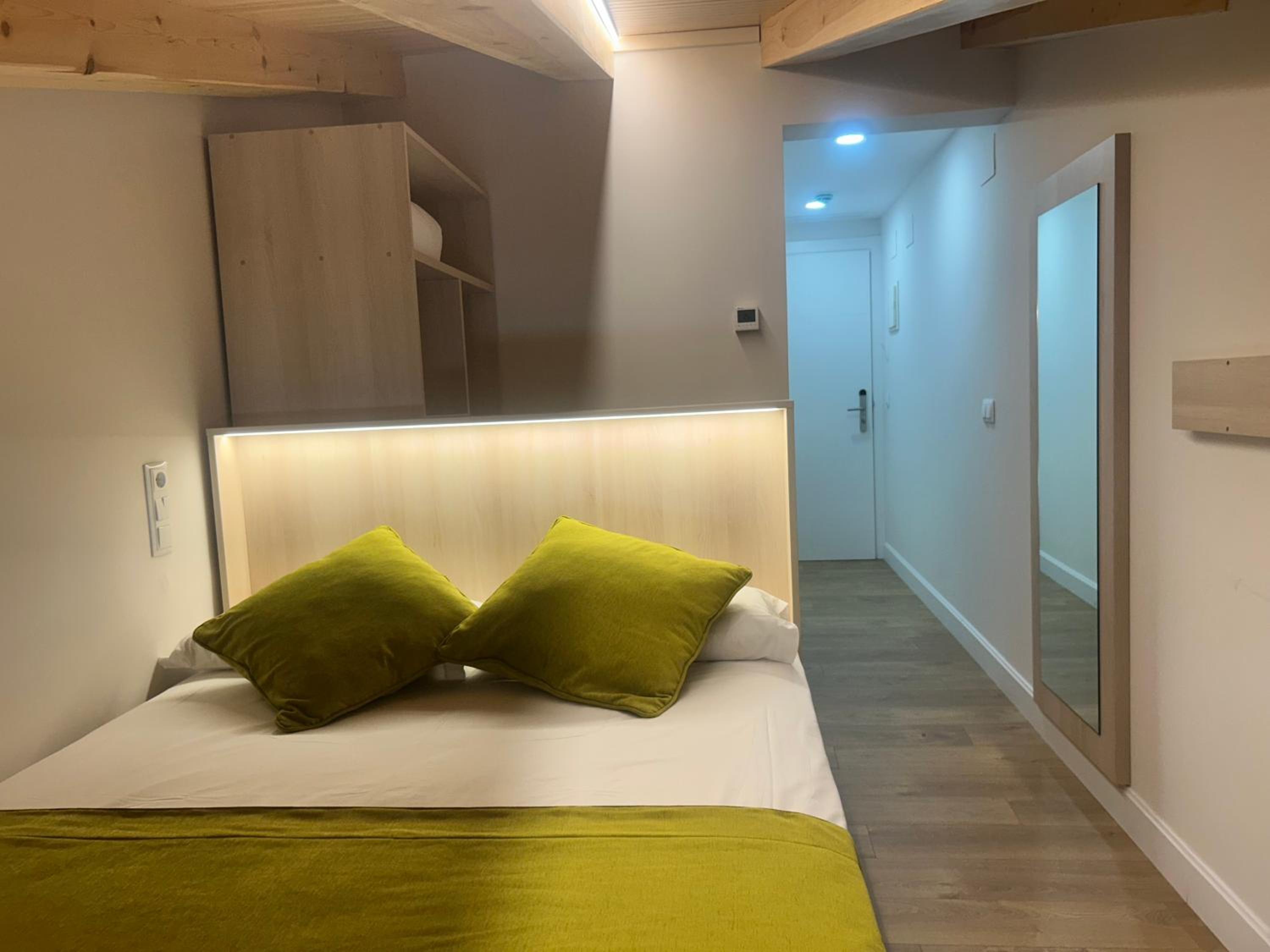 Small Single Room