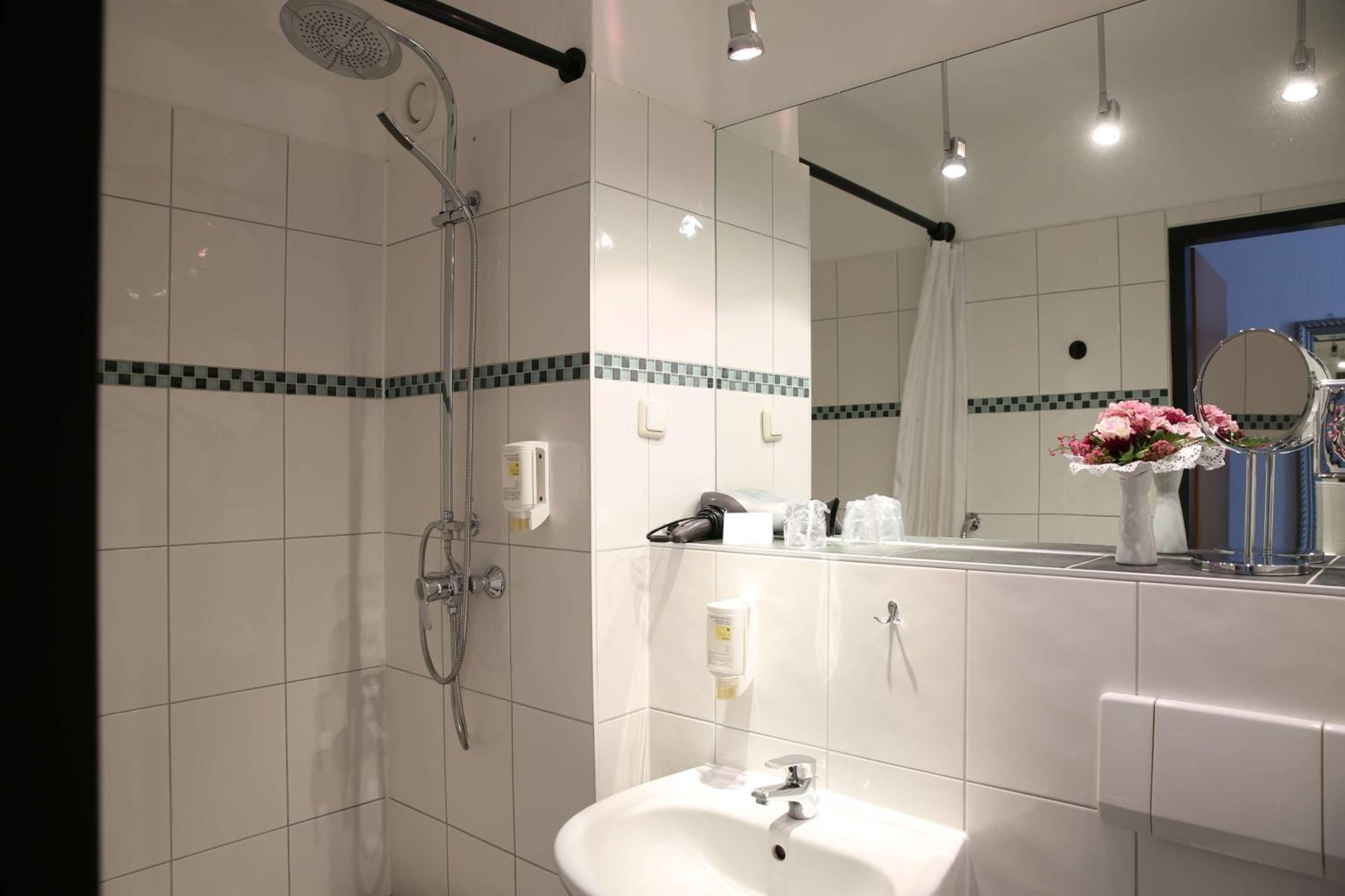 Double Room - Photo 3