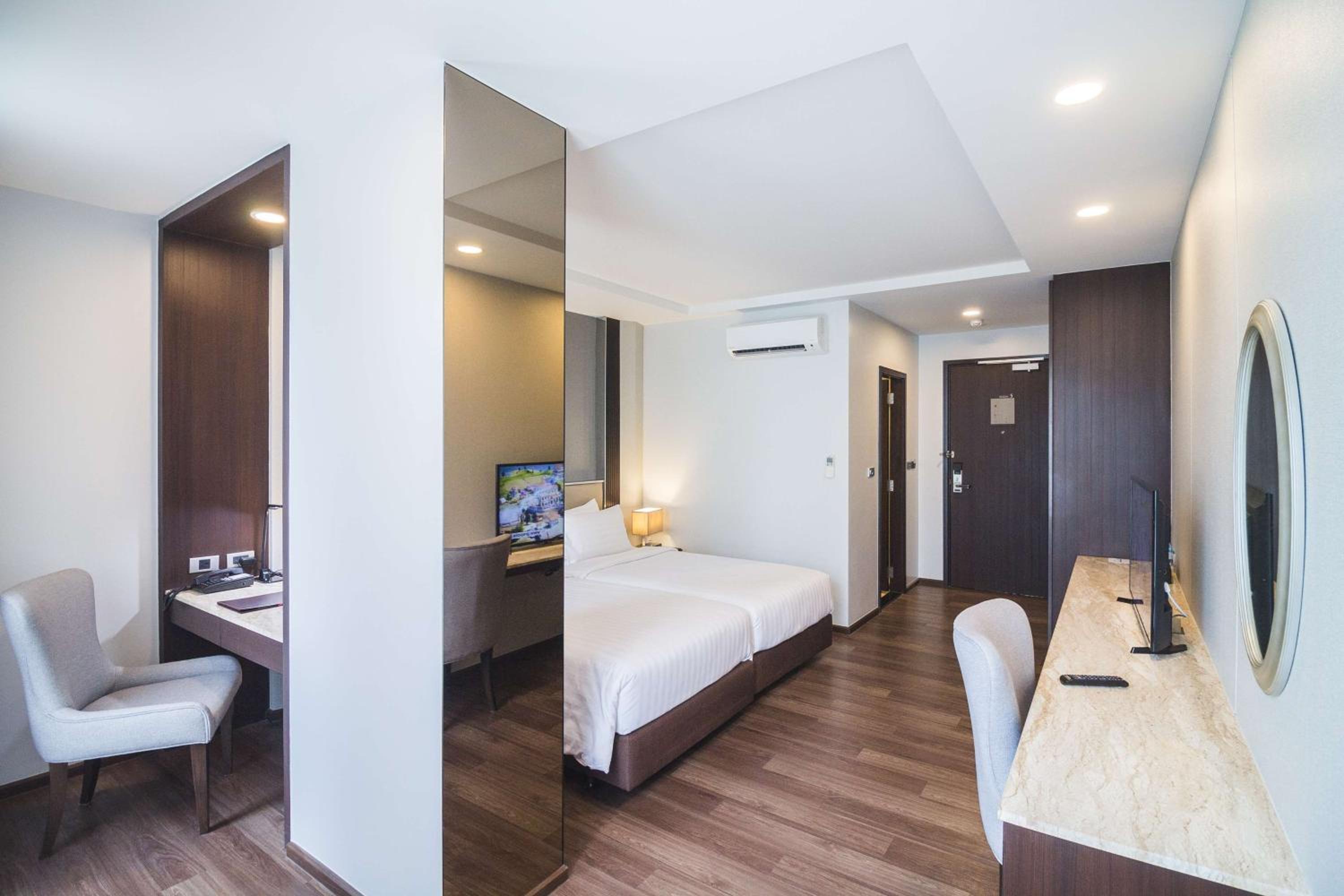 Deluxe Twin Room photo 3