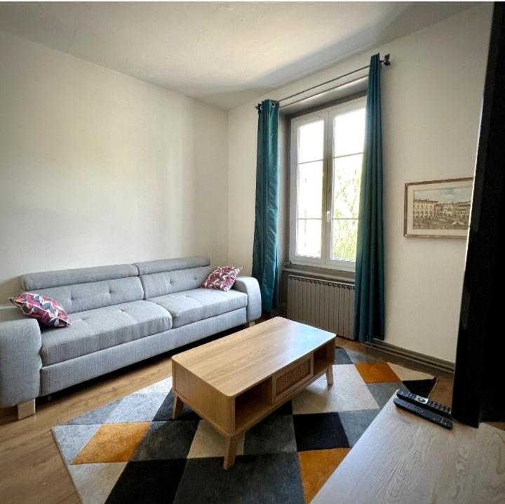One-Bedroom Apartment photo 3