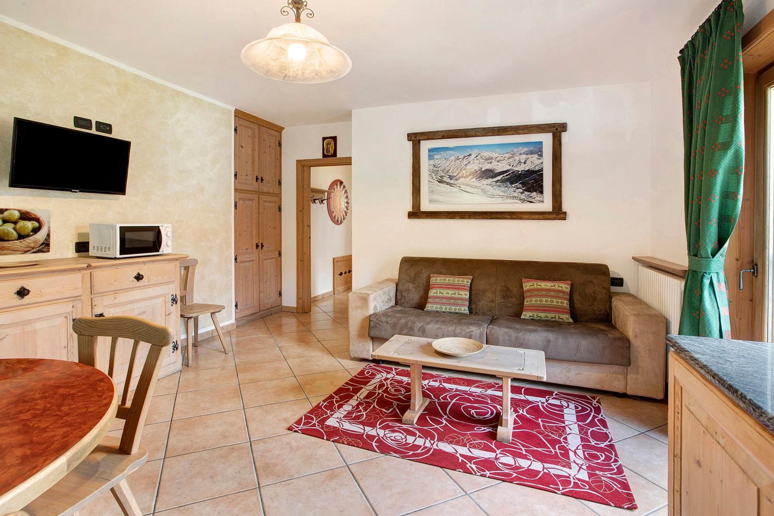 Two-Bedroom Deluxe Apartment with Garden View photo 1