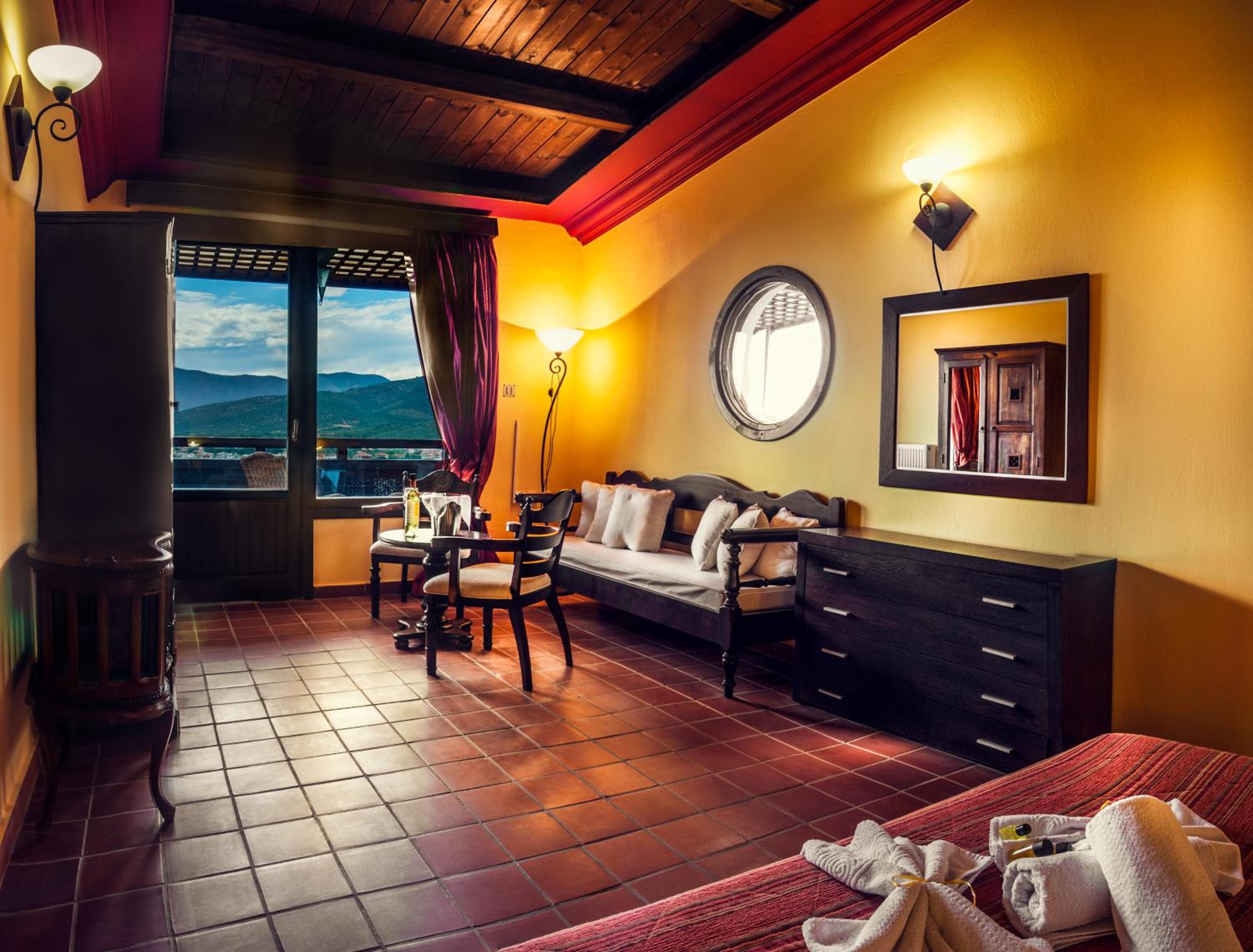 Deluxe Suite photo 2