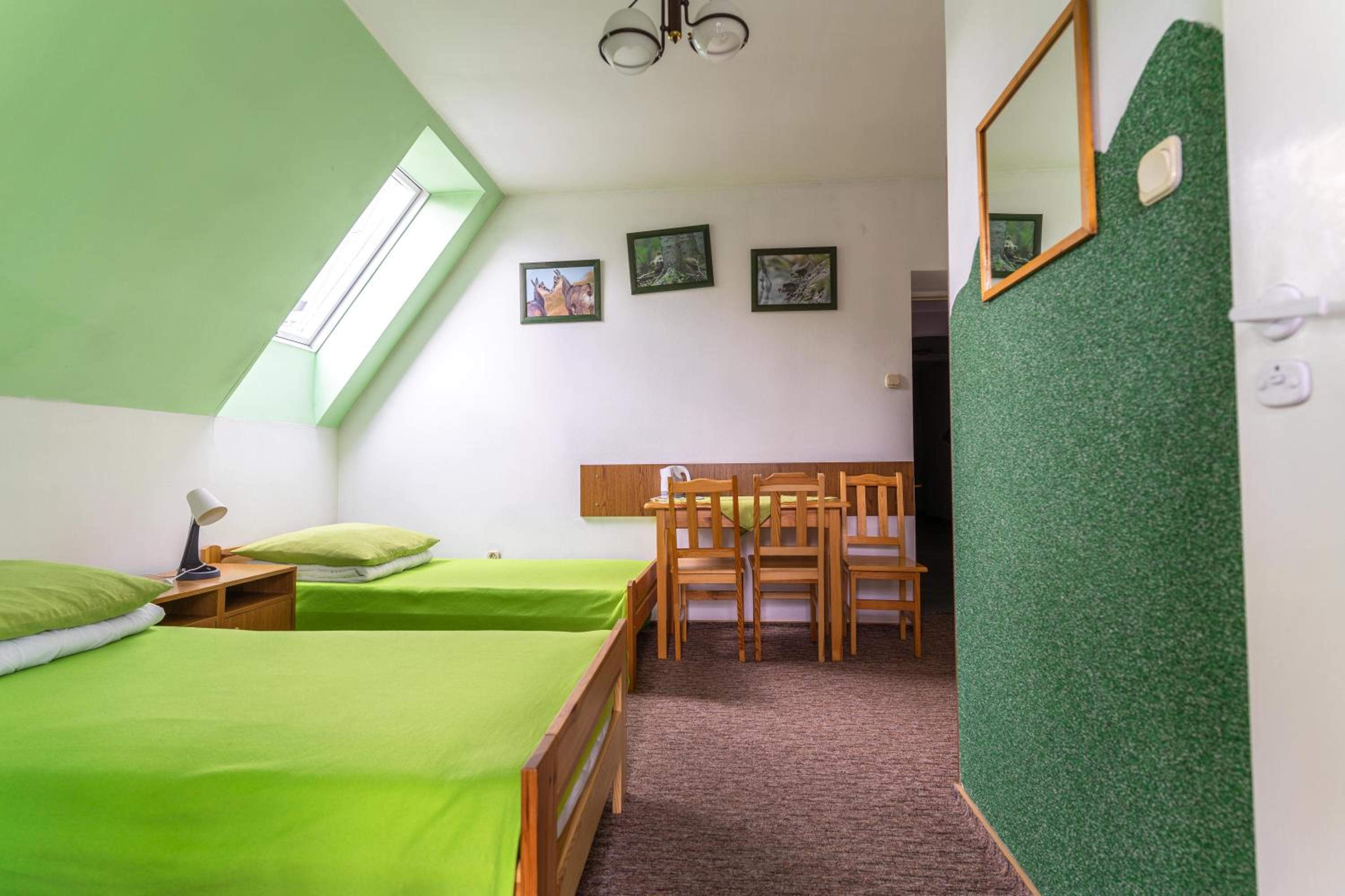 Triple Room with Private Bathroom - Photo 4