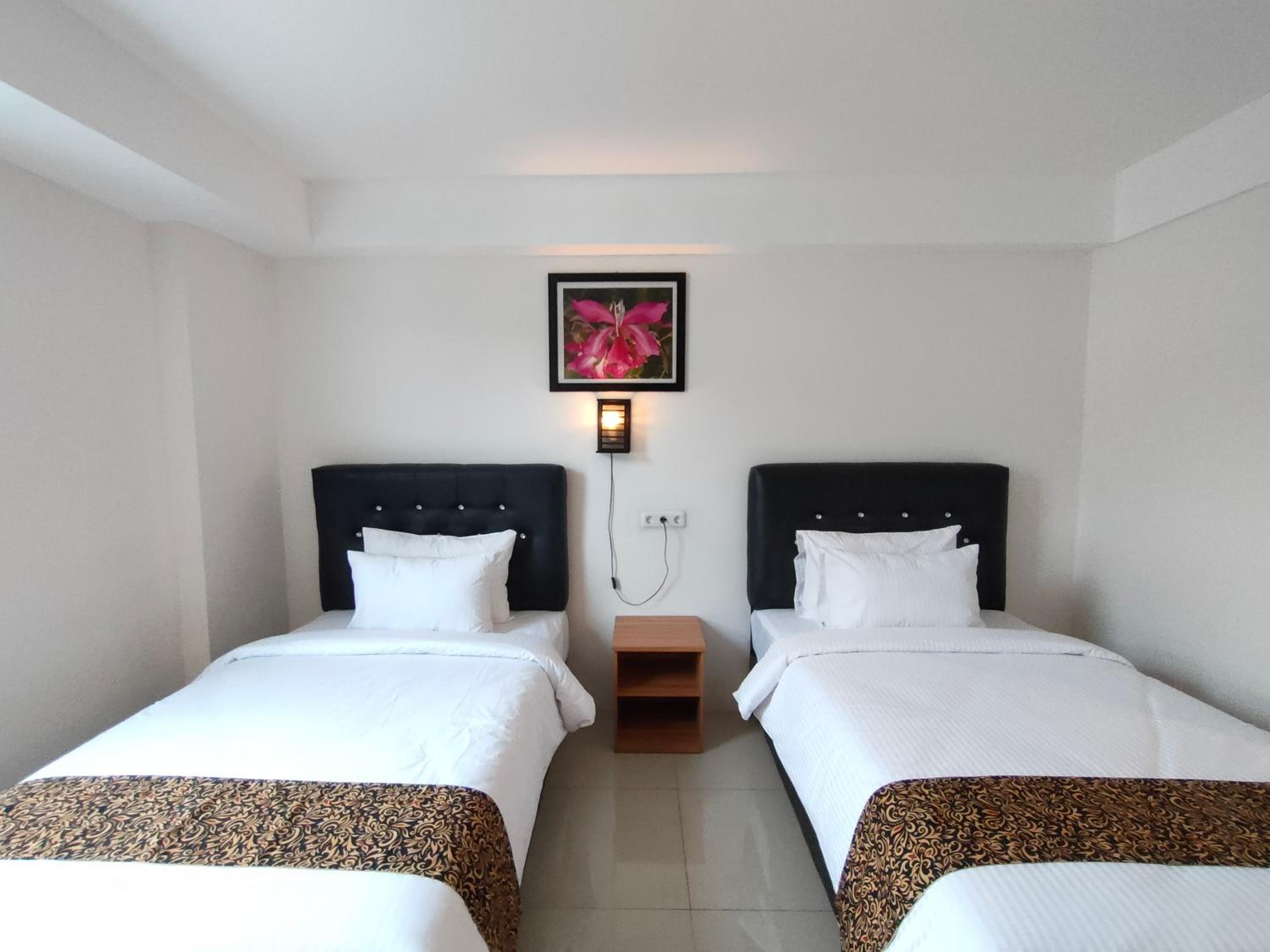 Superior Twin Room - Photo 1