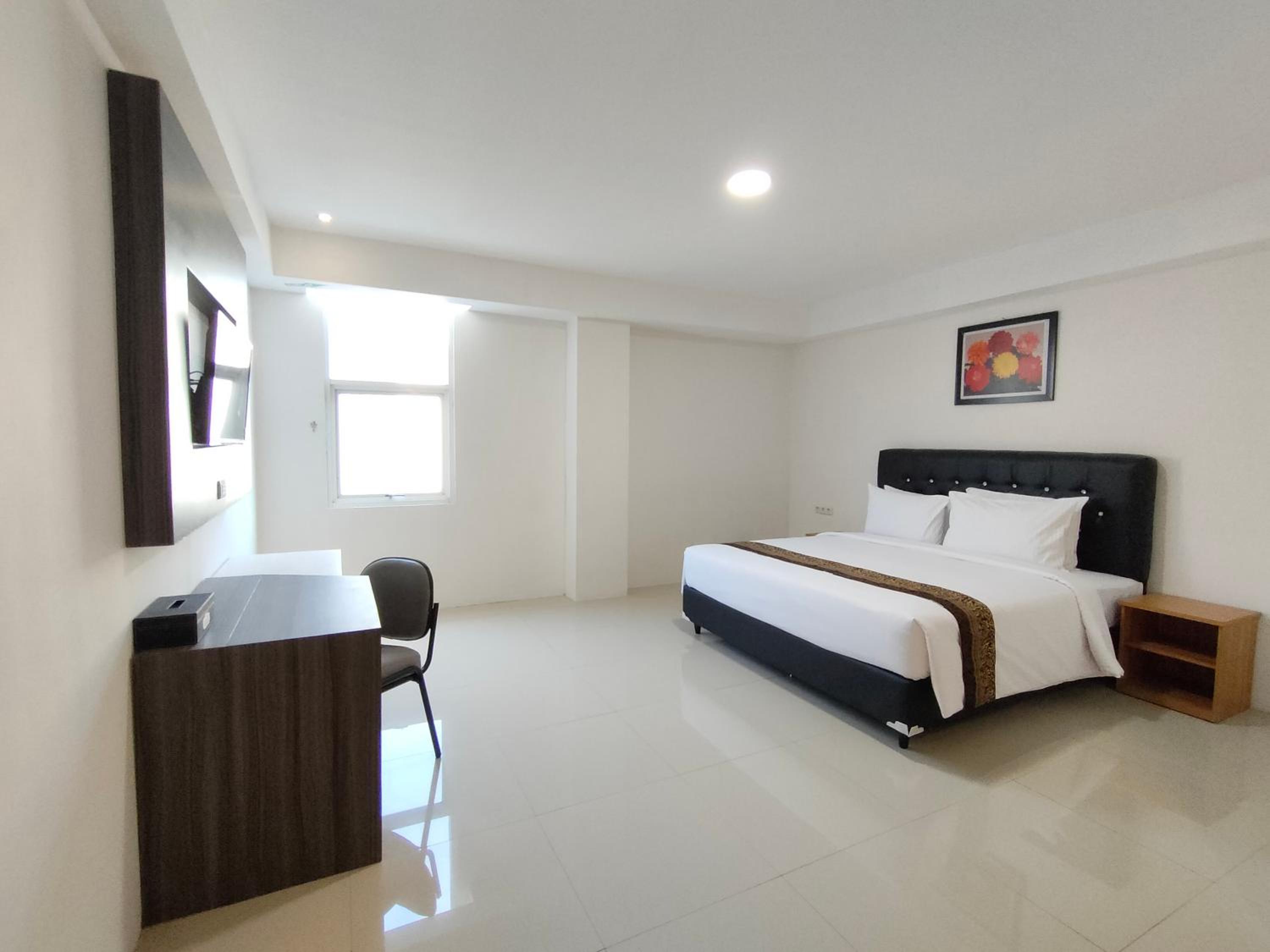 Superior King Room - Photo 1