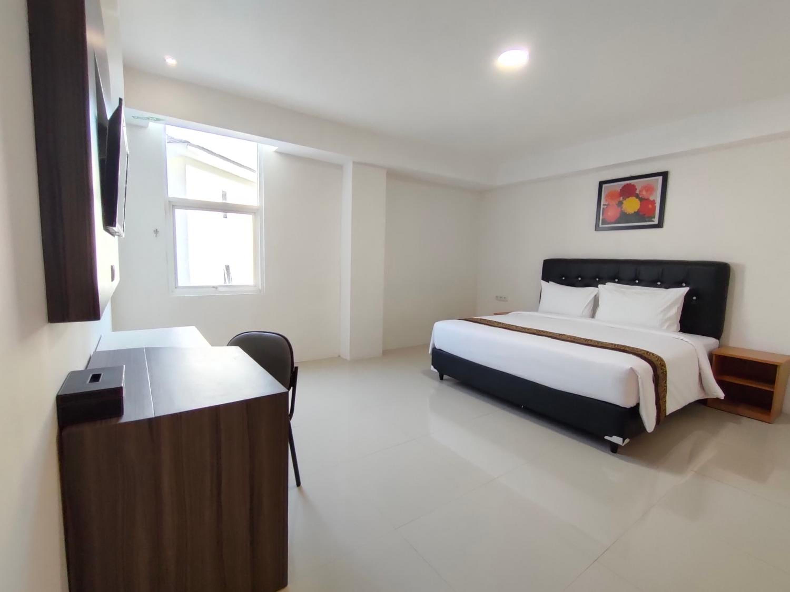 Superior King Room - Photo 4