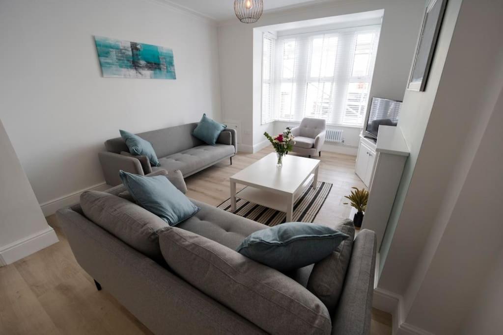 Three-Bedroom House photo 1