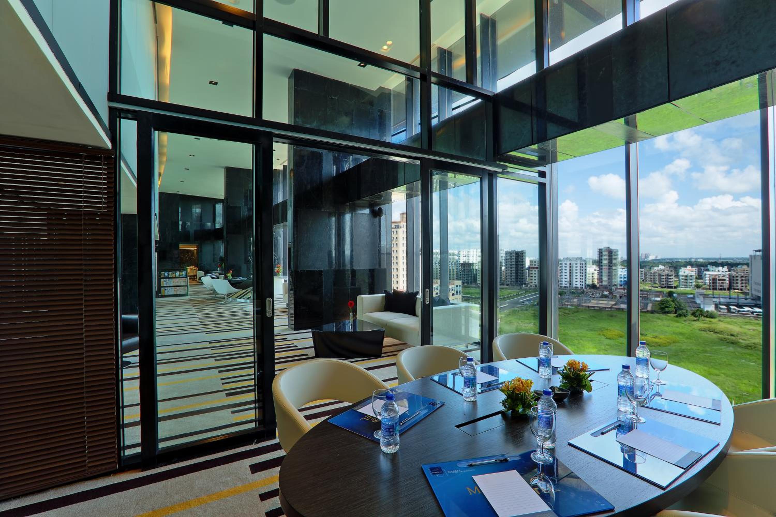 Premier King Room with Lounge Access