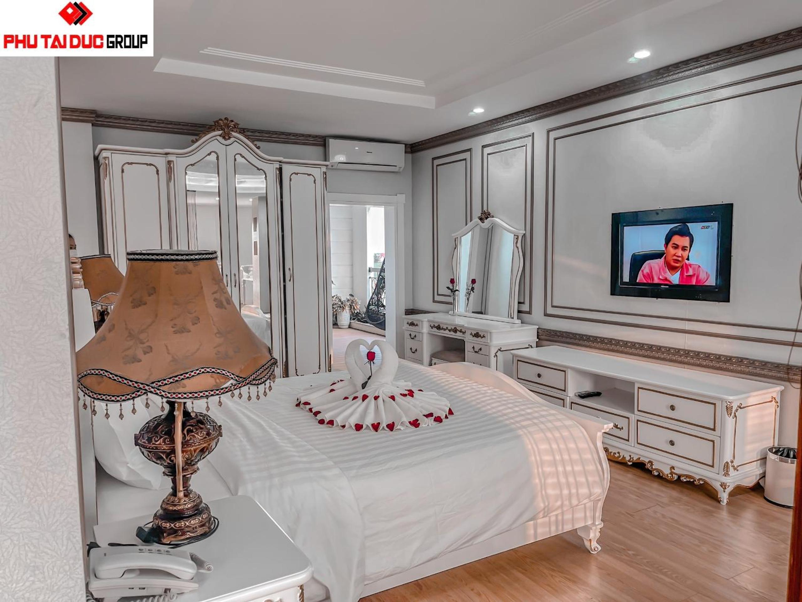 Suite - Photo 7