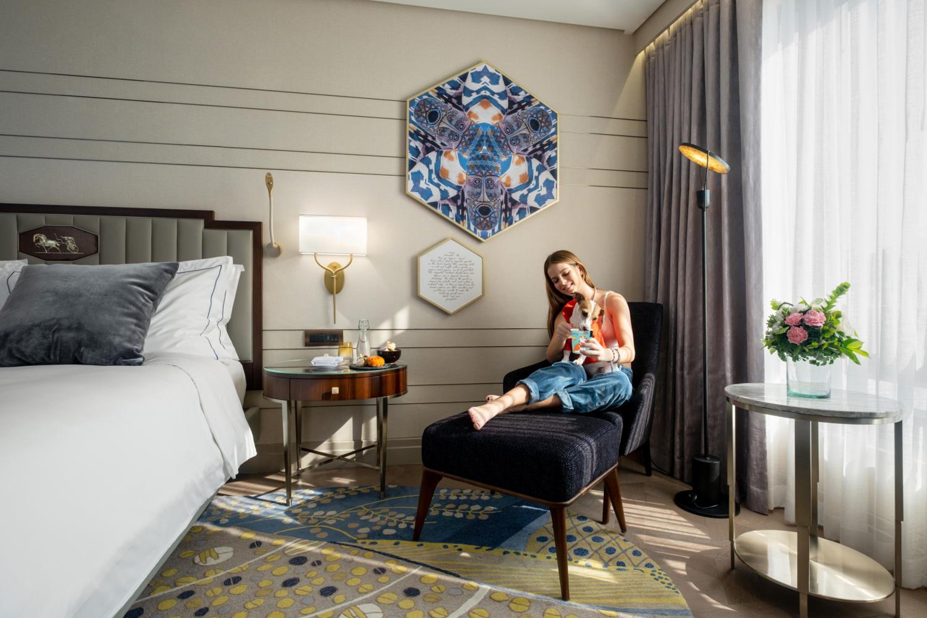 Deluxe King Room photo 3