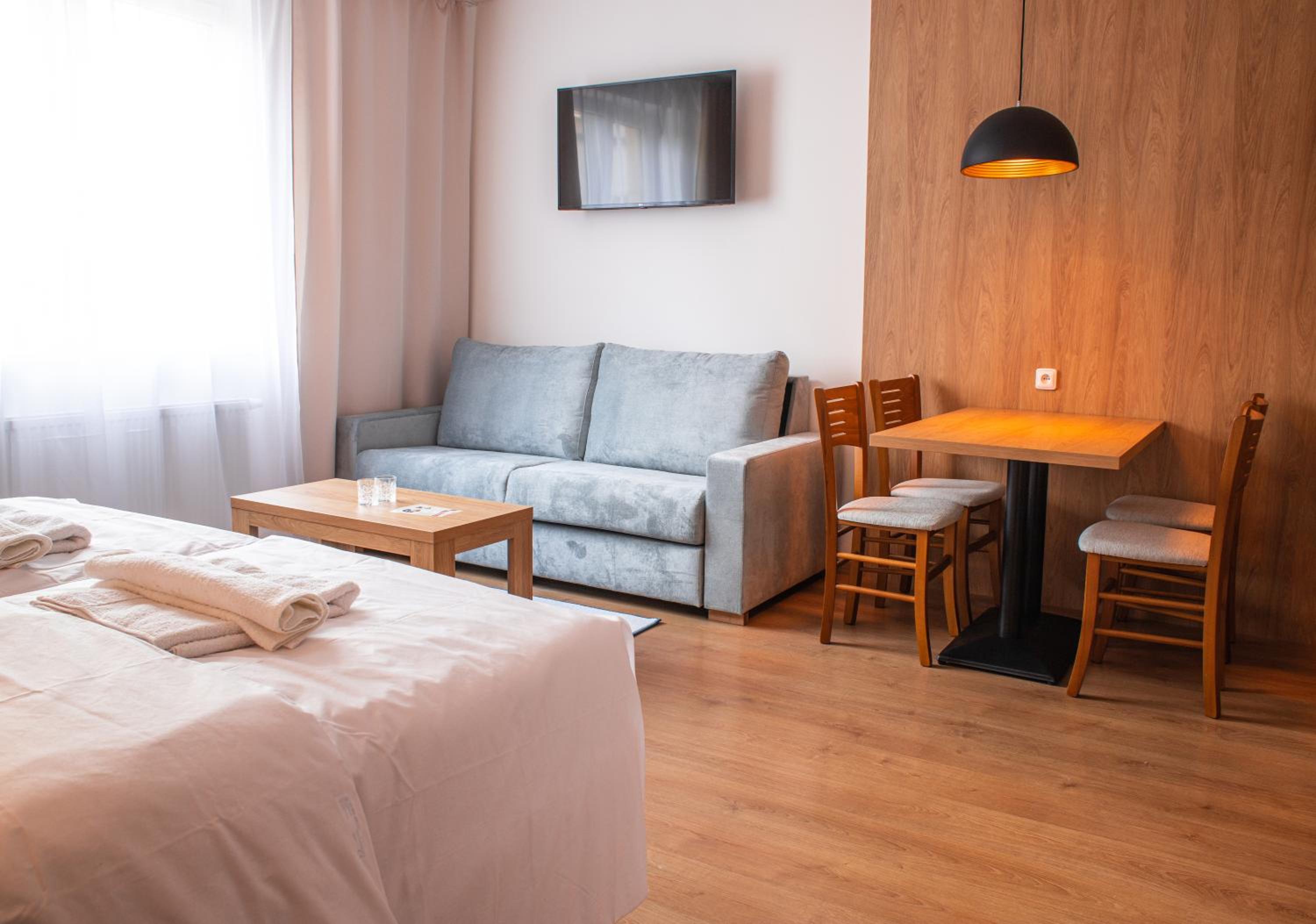 Comfort Quadruple Room - Photo 1