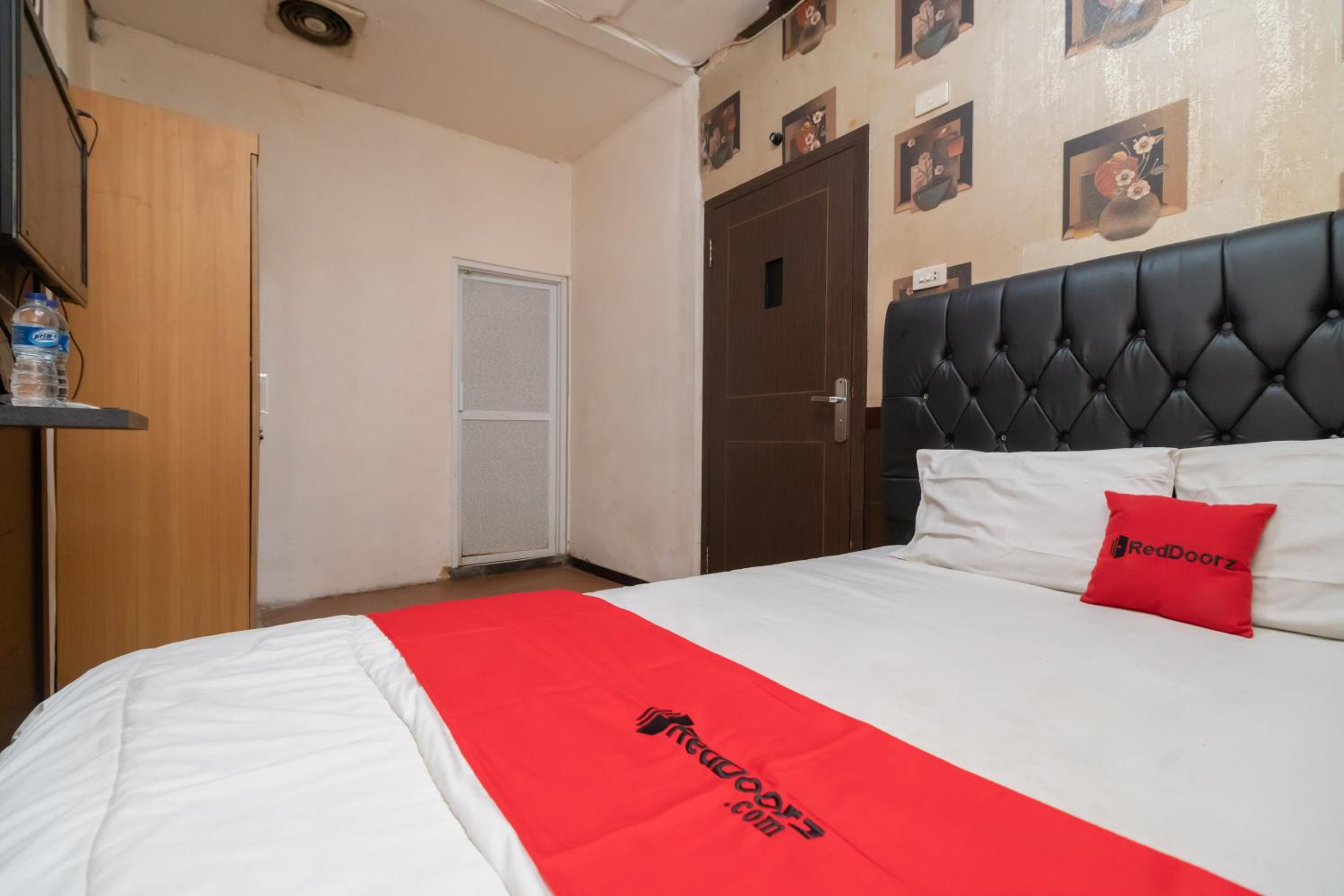 Double Room - Photo 13