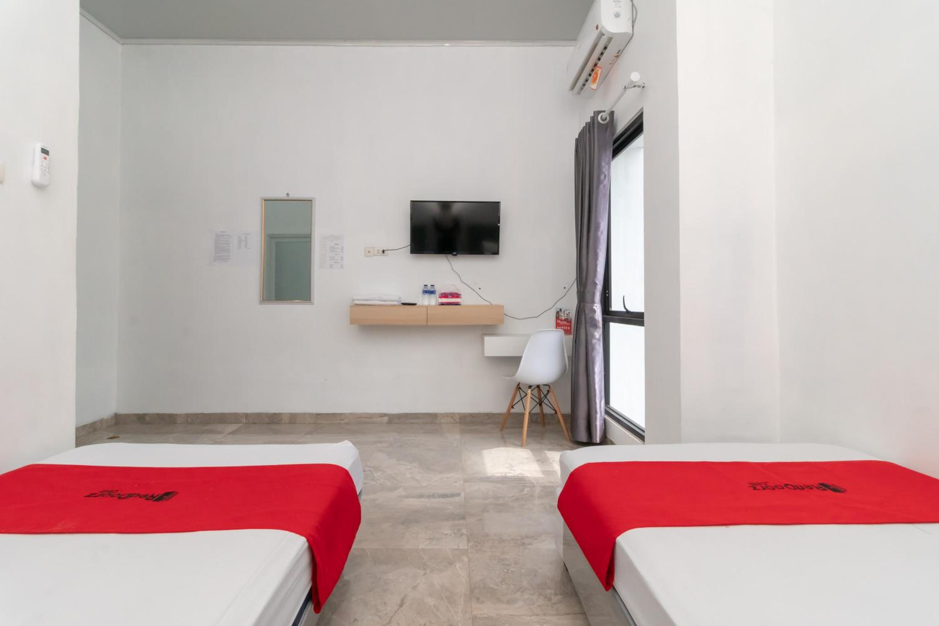 Twin Room - Photo 5