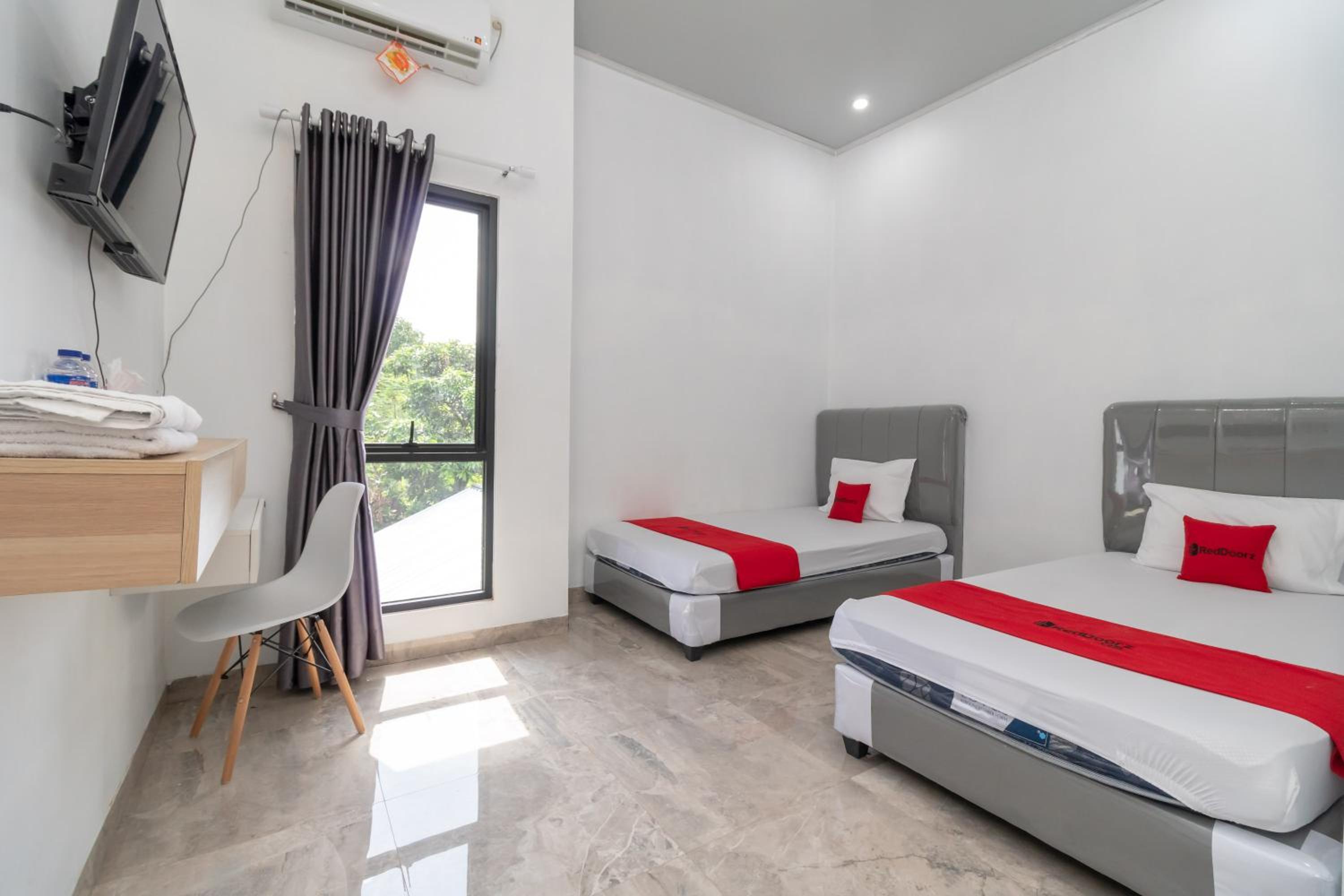 Twin Room - Photo 4