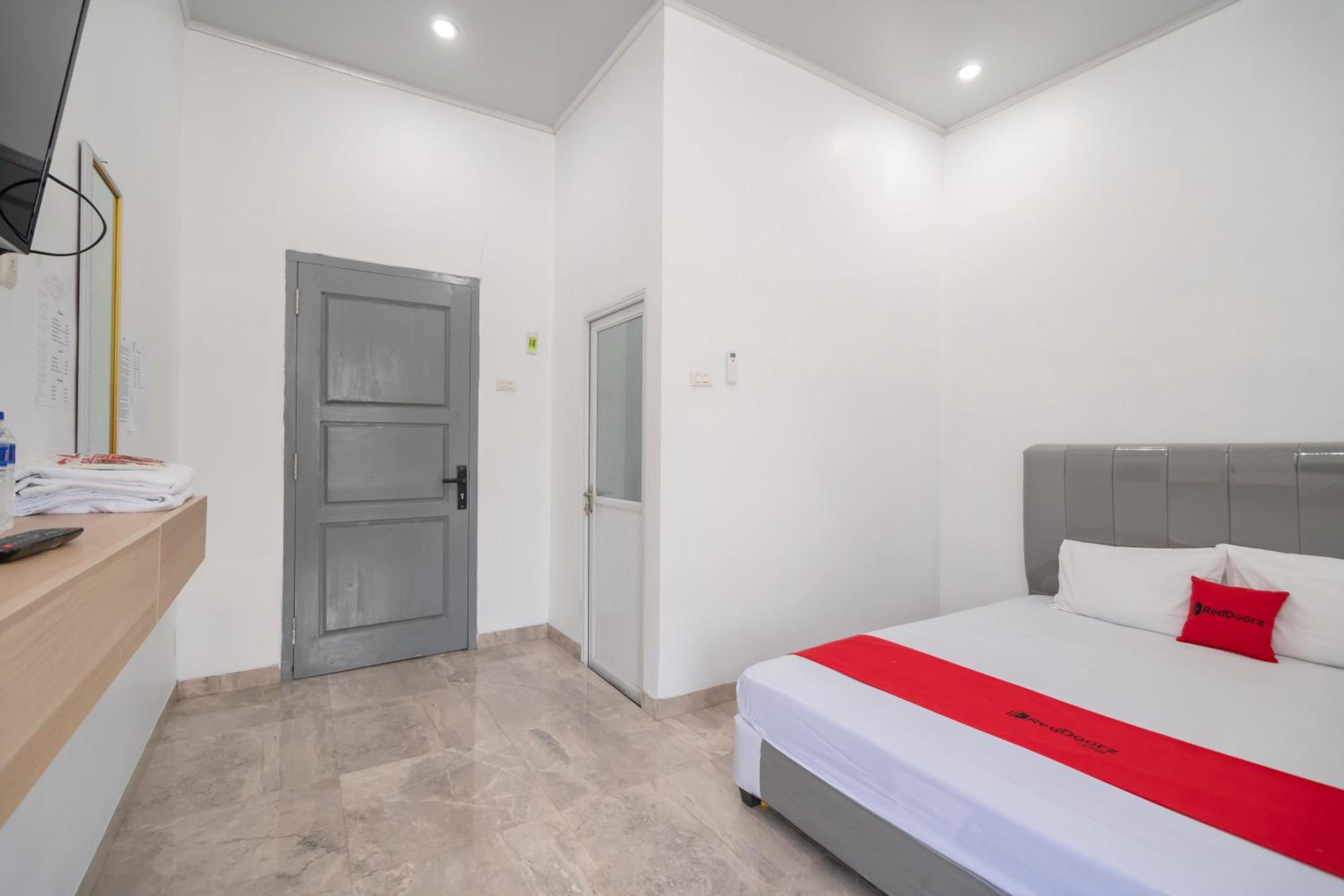 Double Room - Photo 6