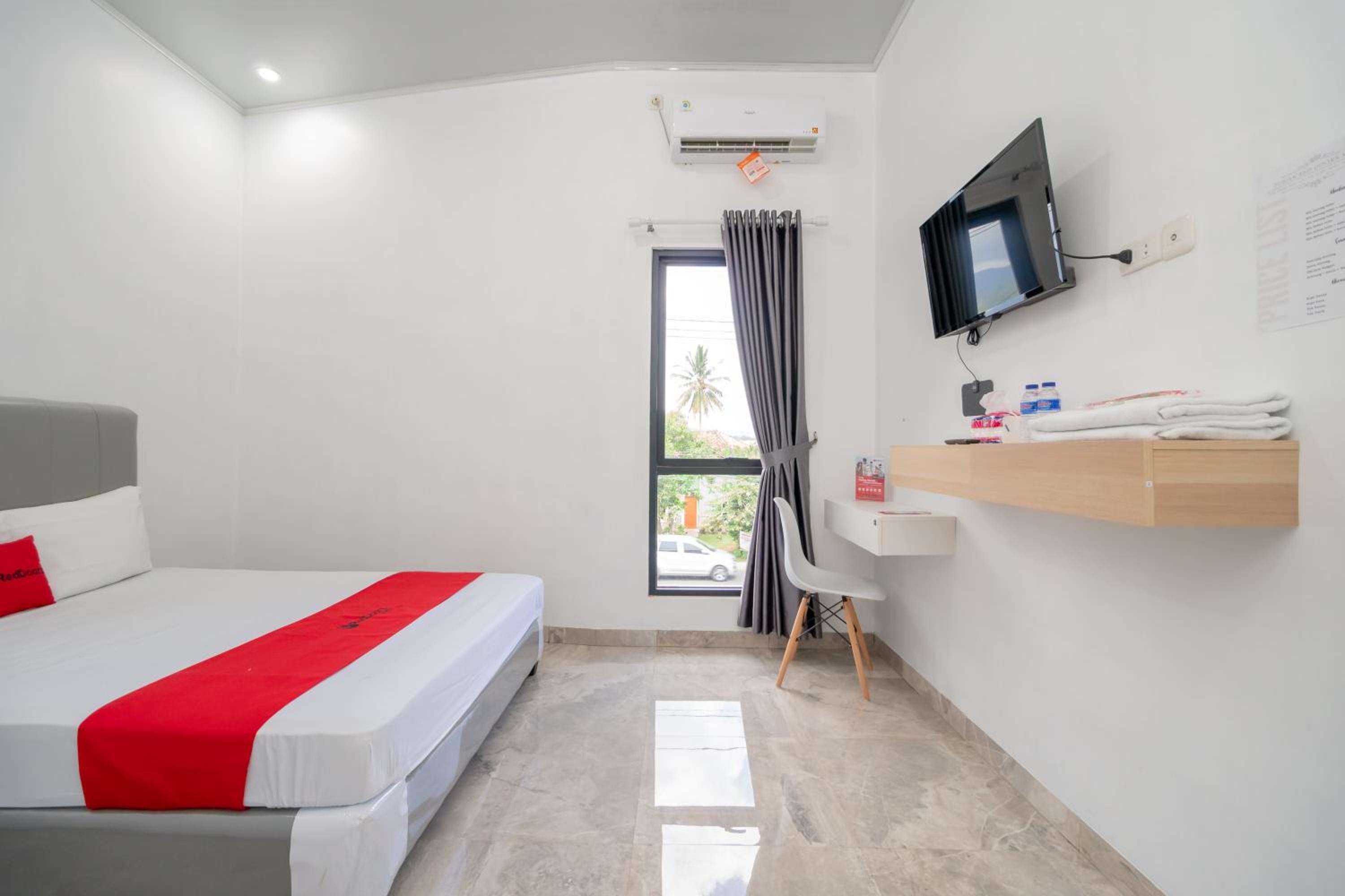 Double Room - Photo 3