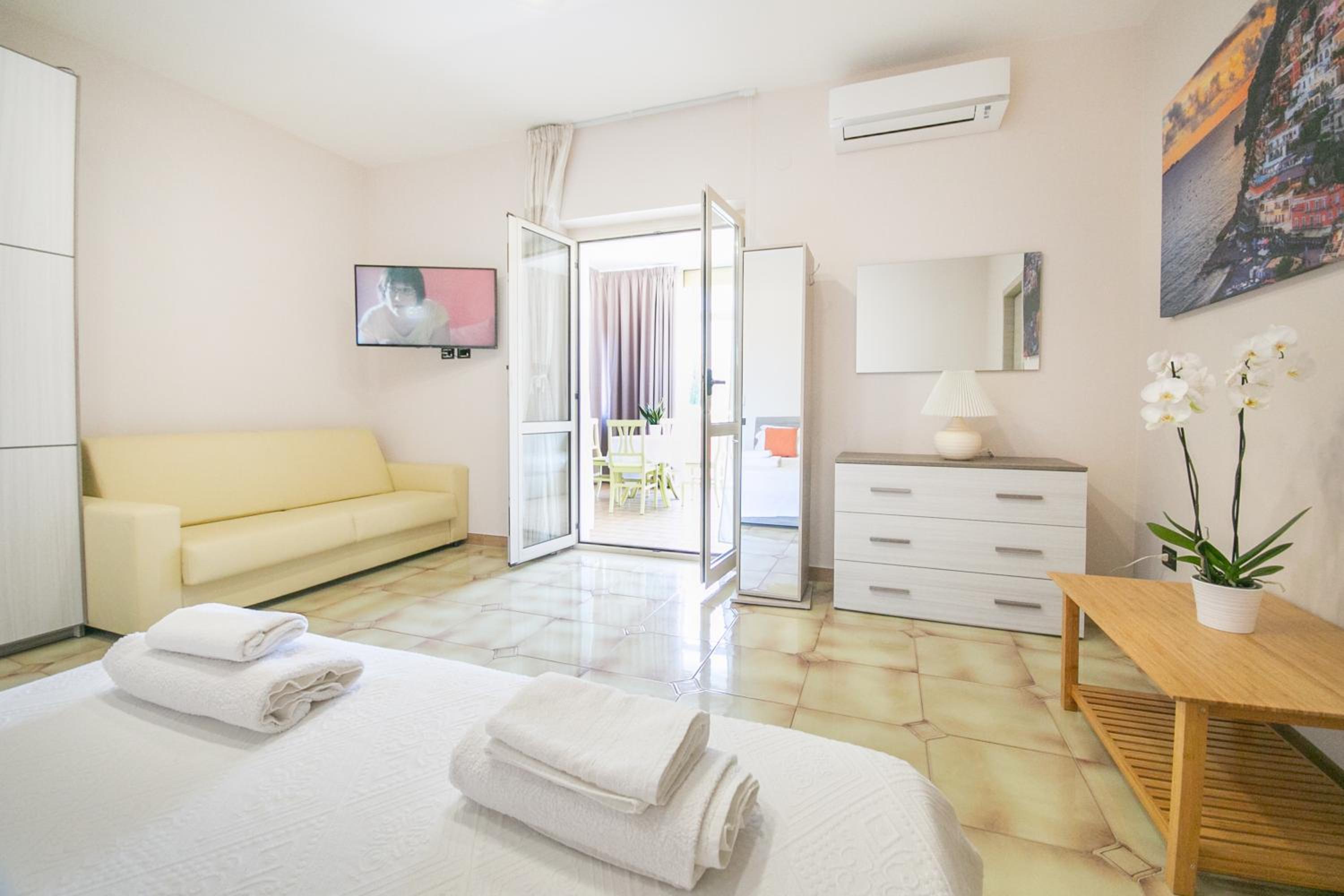 Large Double Room