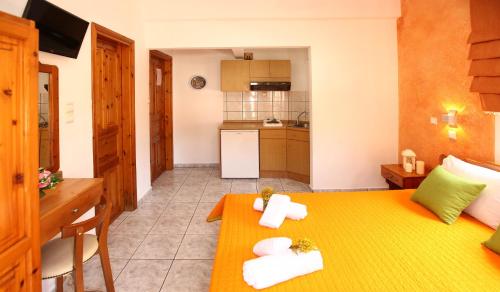 Double Room with Balcony photo 1