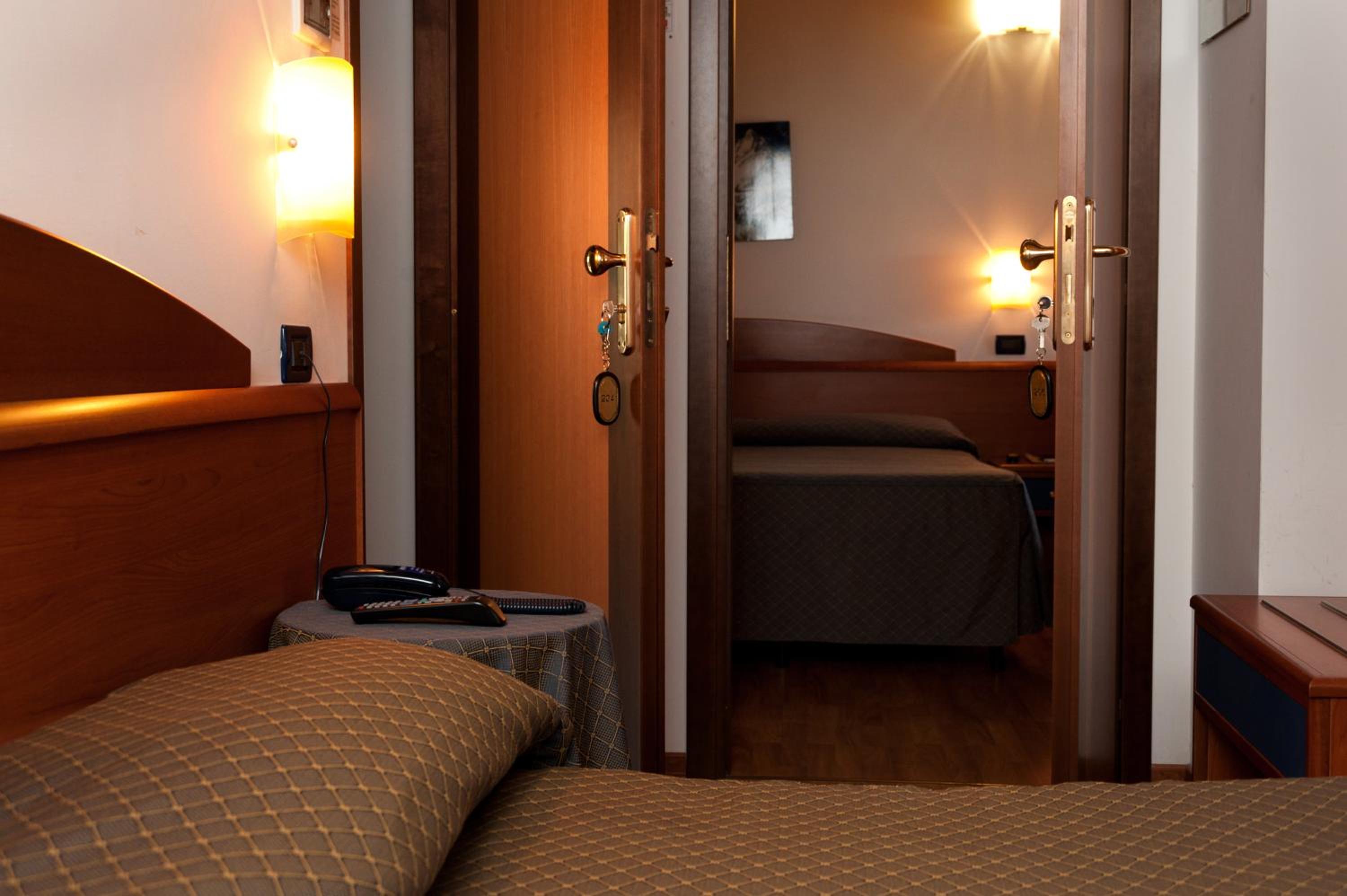 Connecting Room photo 1