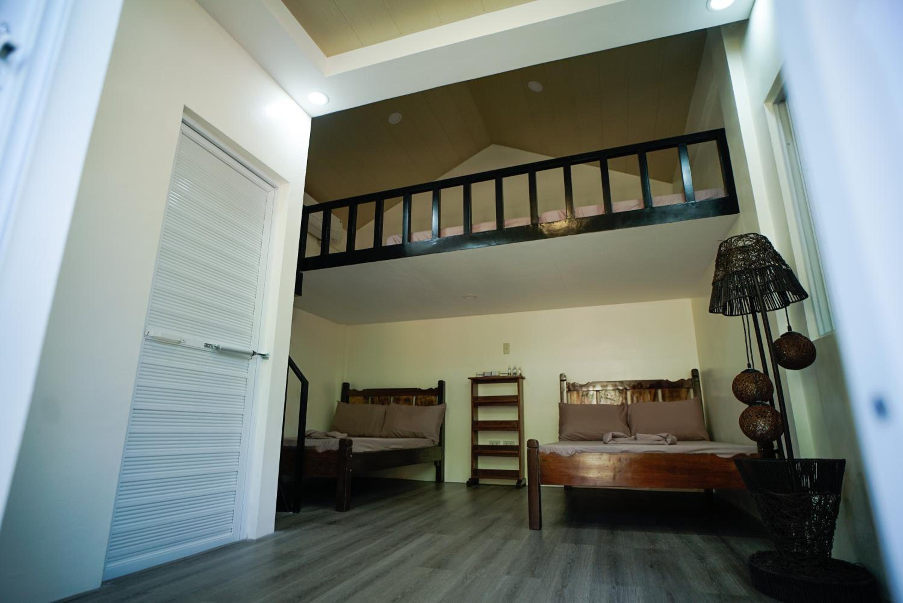 One-Bedroom Villa - Photo 37