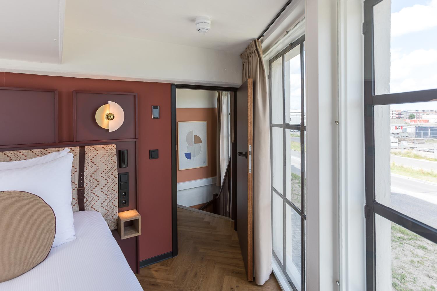 Suite - no pets allowed photo 2