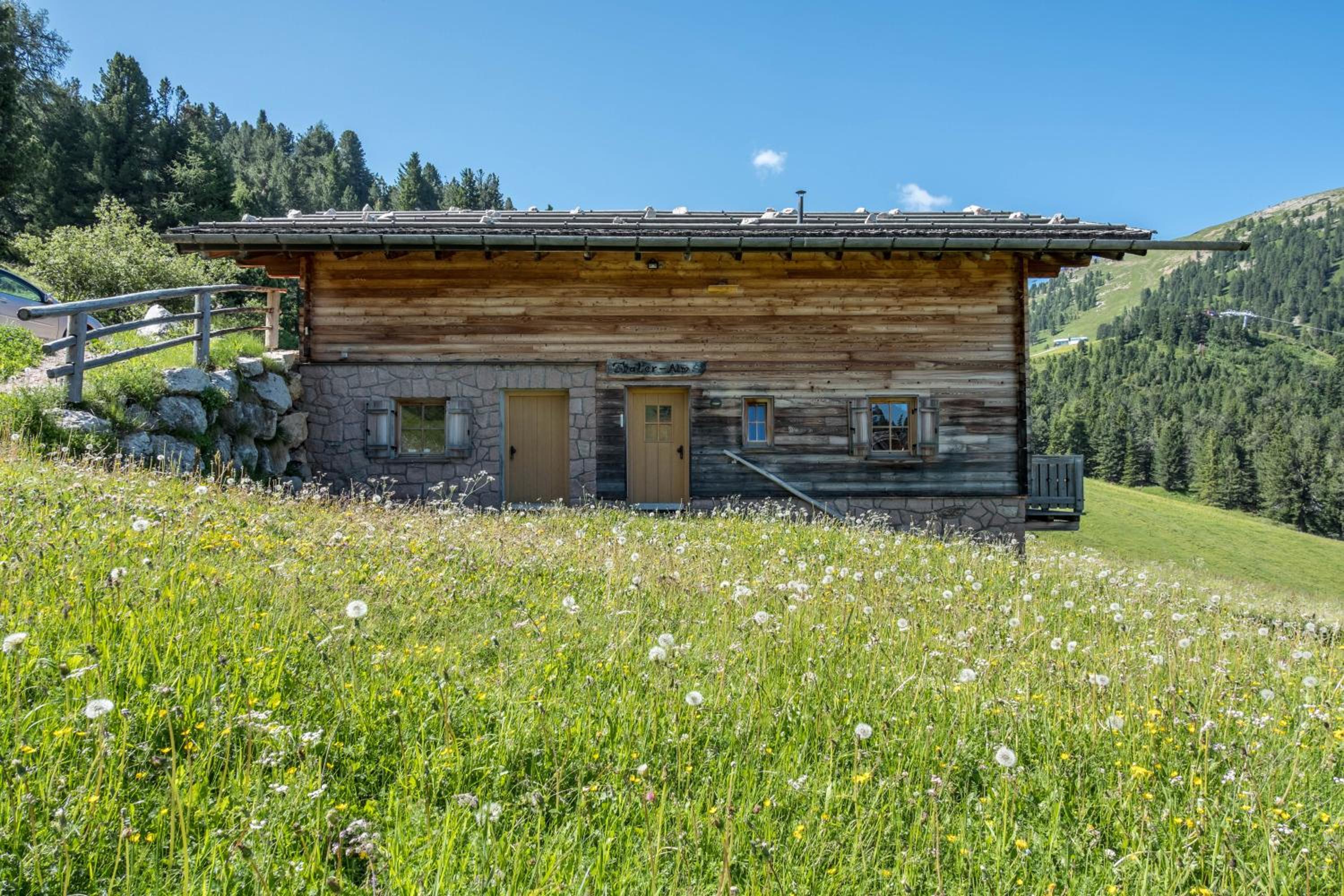 Three-Bedroom House - Photo 27