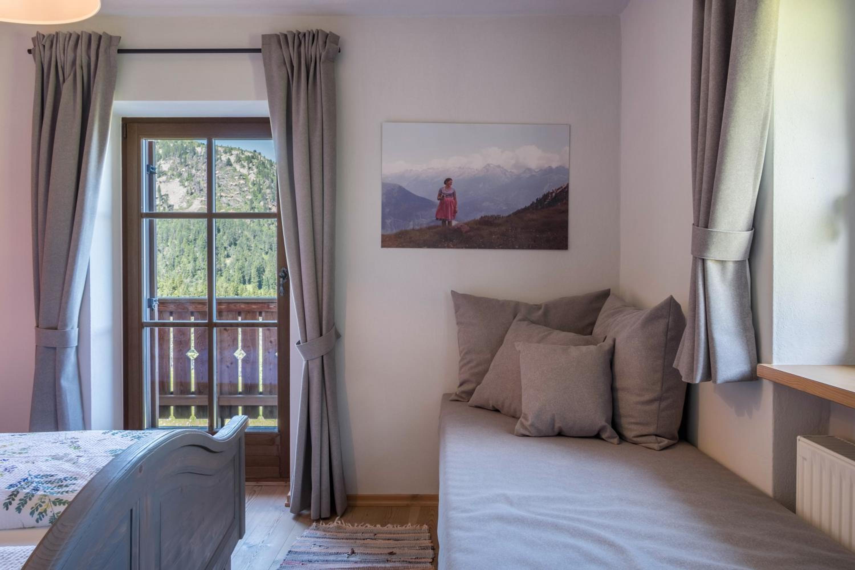 Three-Bedroom House - Photo 12