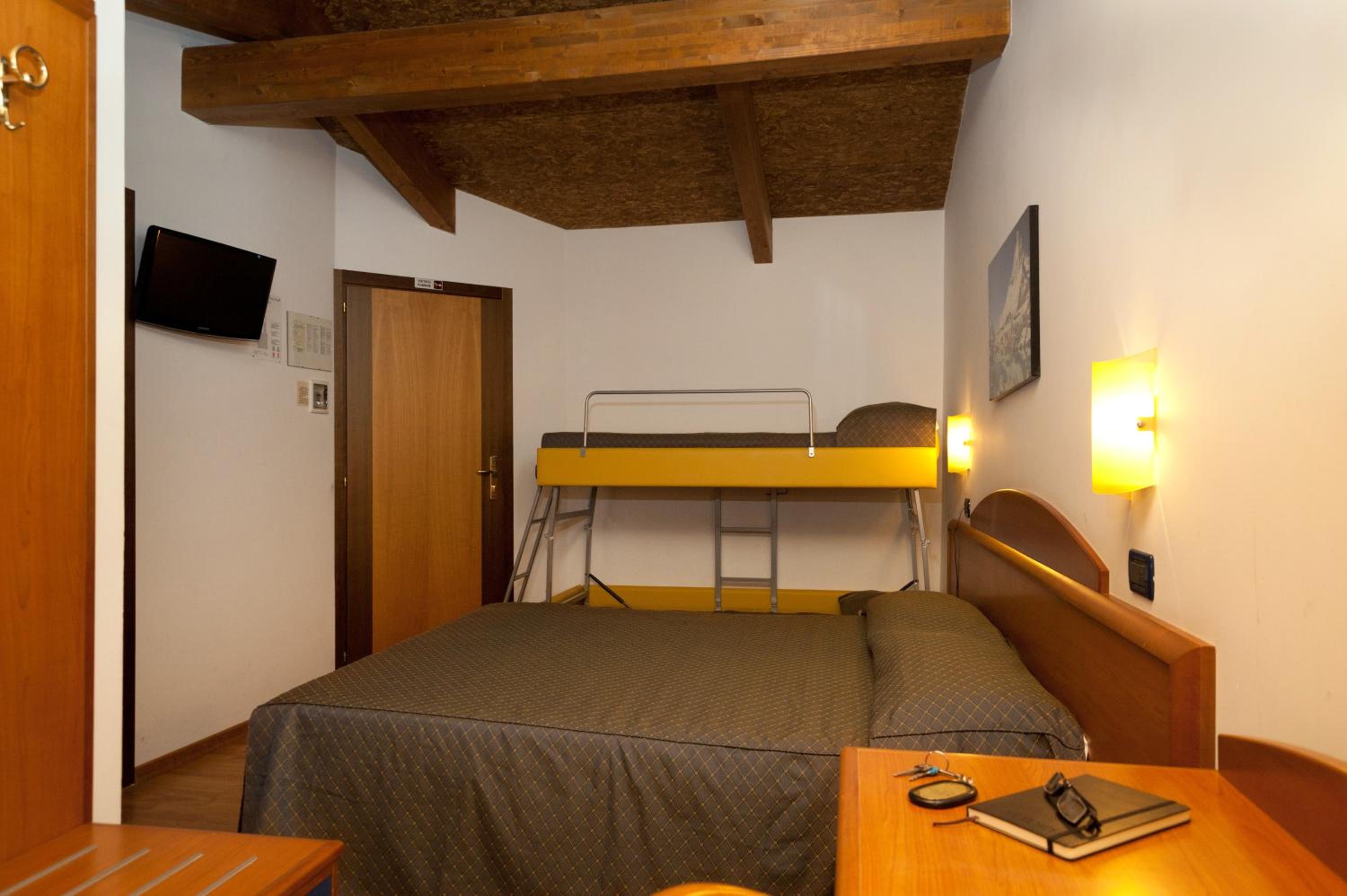 Triple Room photo 3