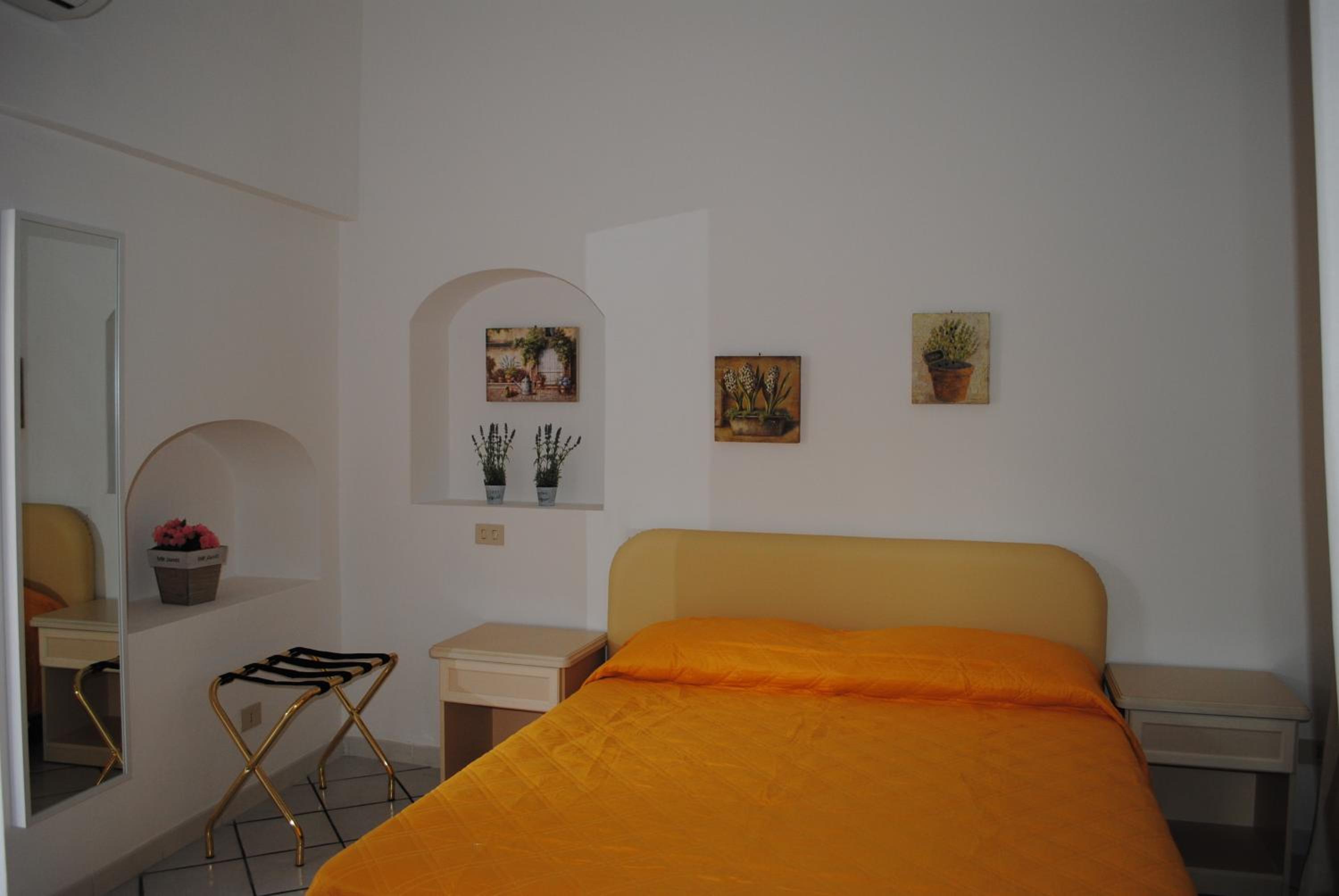 Standard Double Room photo 1