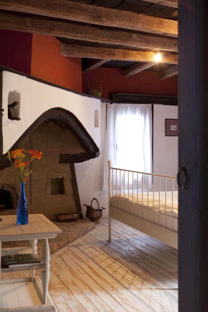 One-Bedroom House photo 1