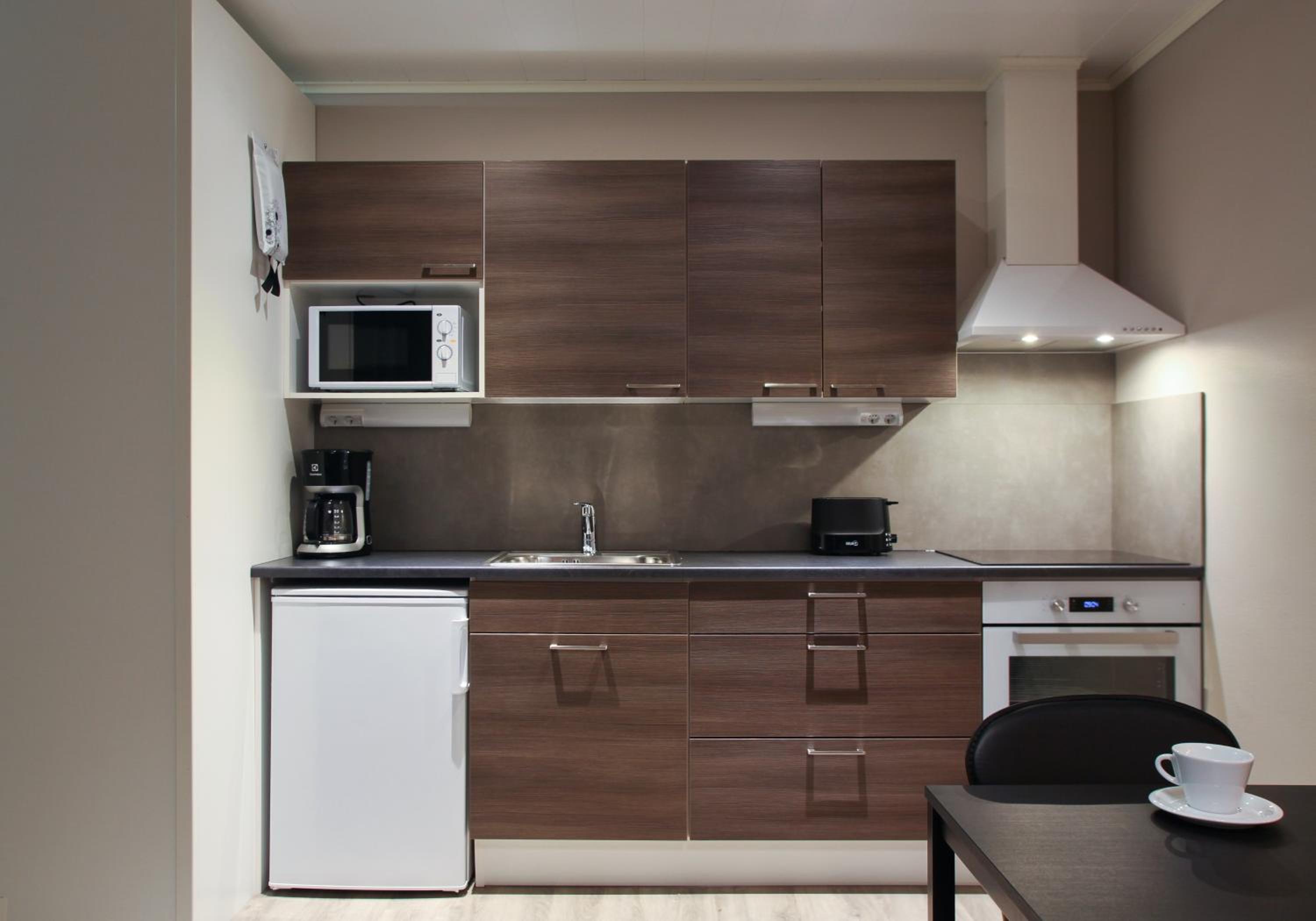 Suite - Photo 17