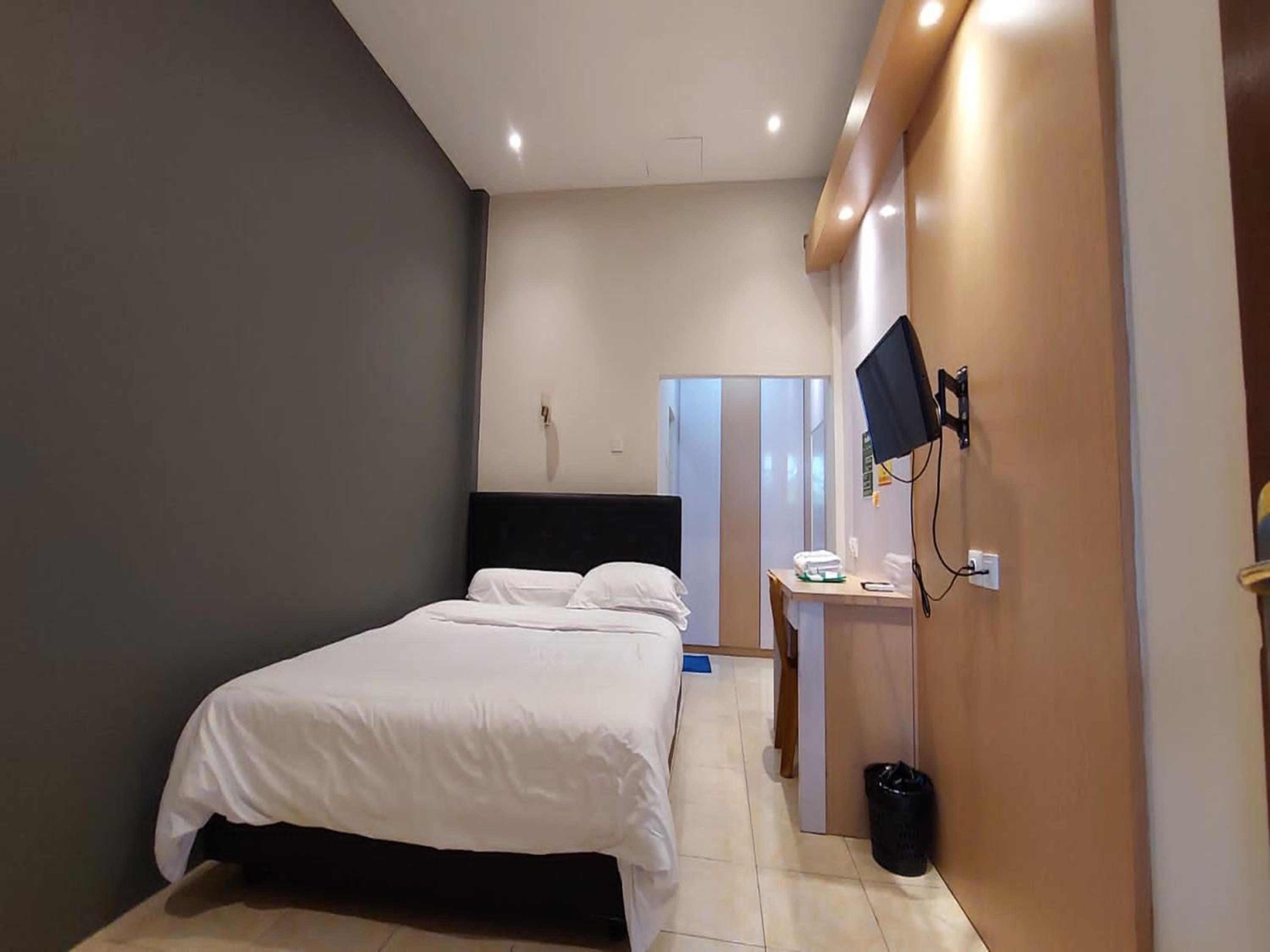 Deluxe Room - Photo 2