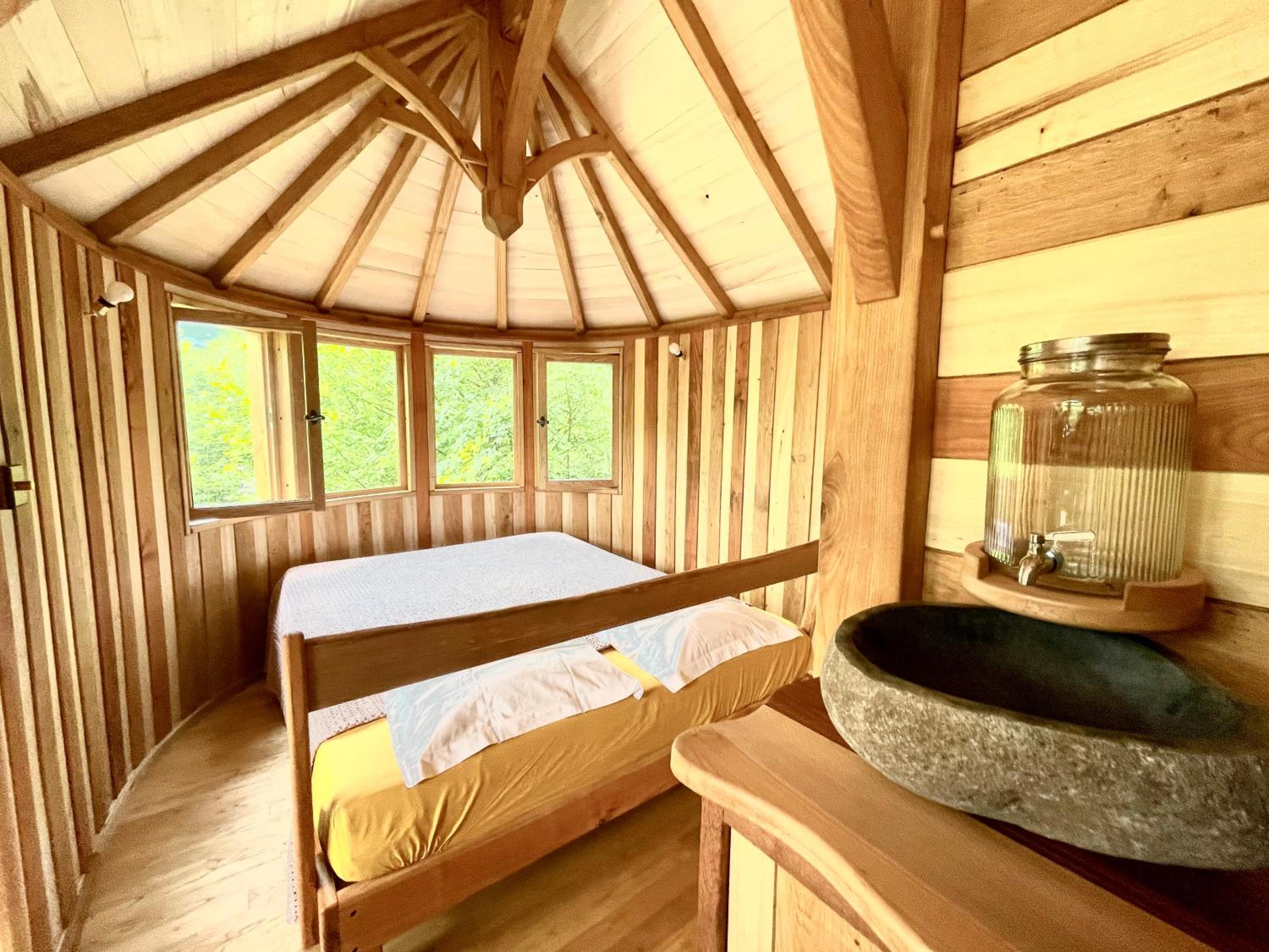 Double Room with Mountain View - Photo 3