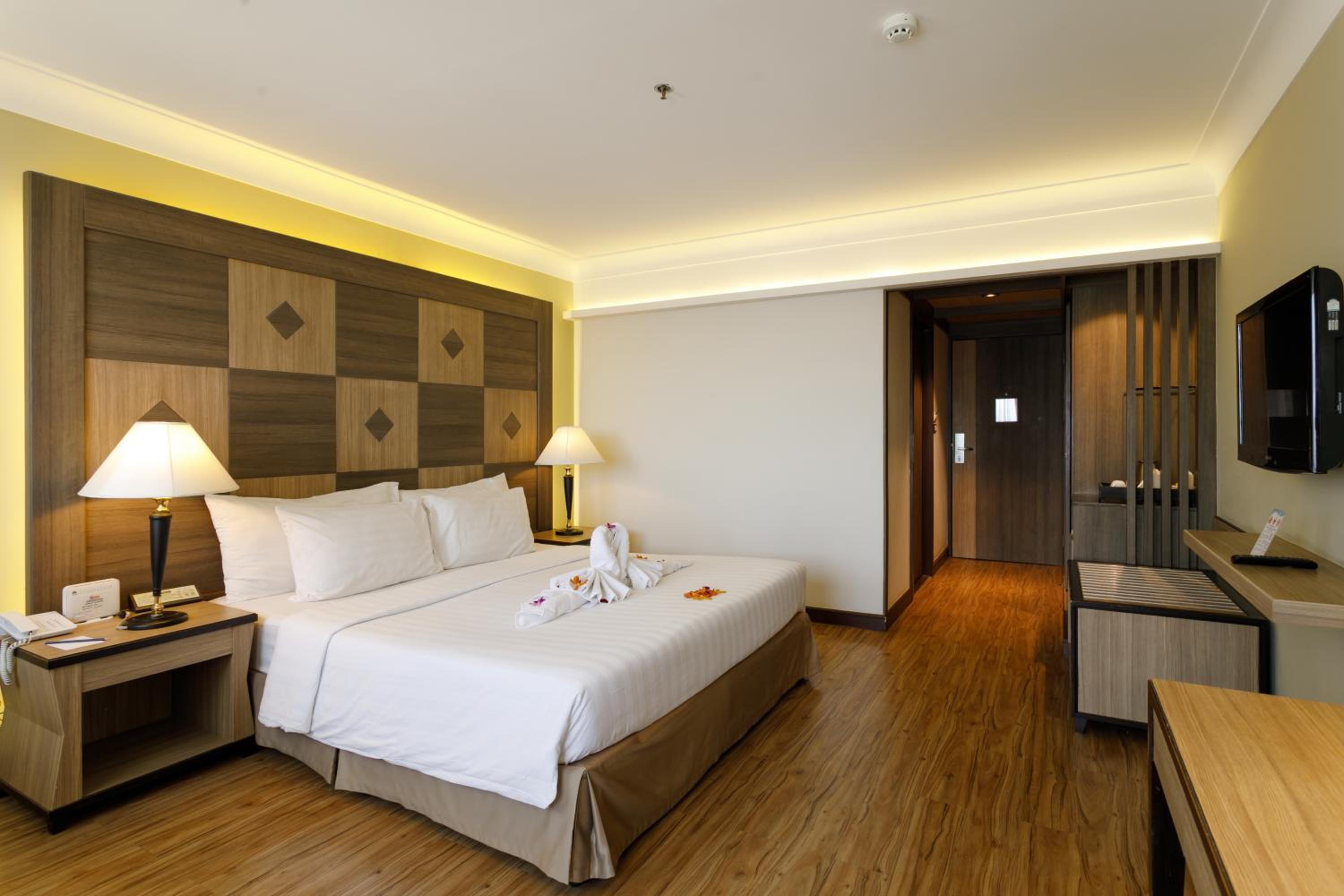 Superior King Room - Photo 2