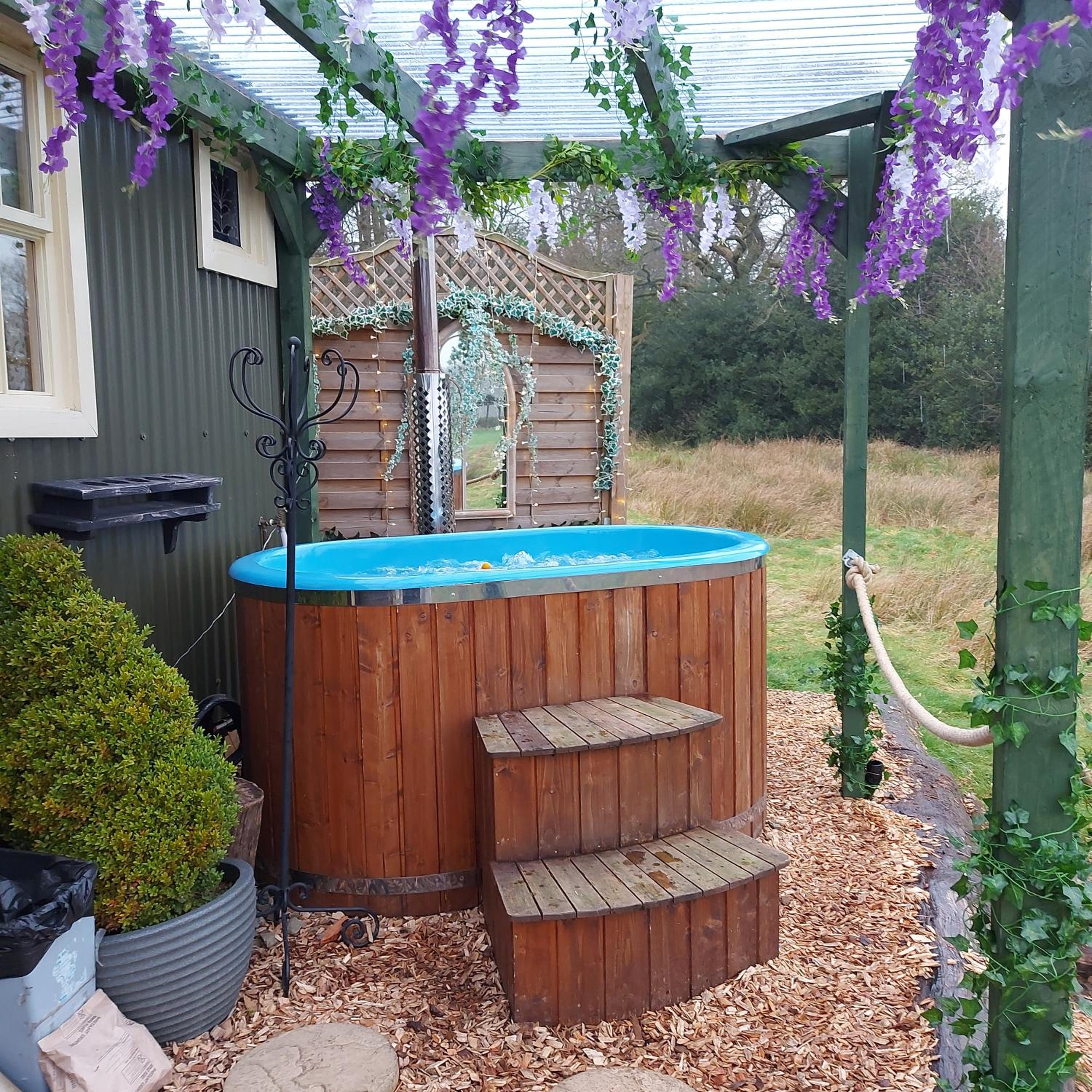 Bluebell Shepherds Hut - Photo 8