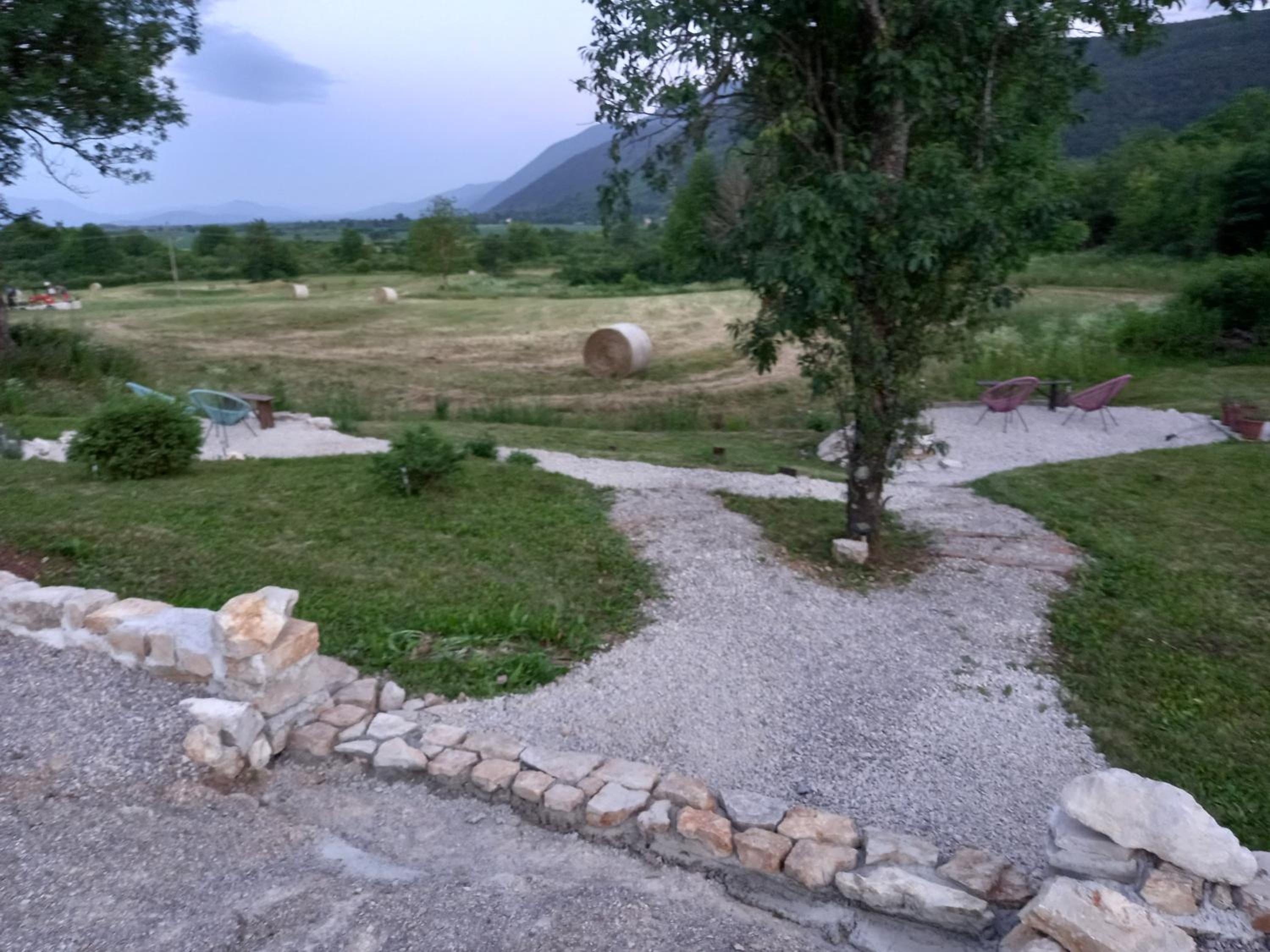Apartment with Mountain View - Photo 26