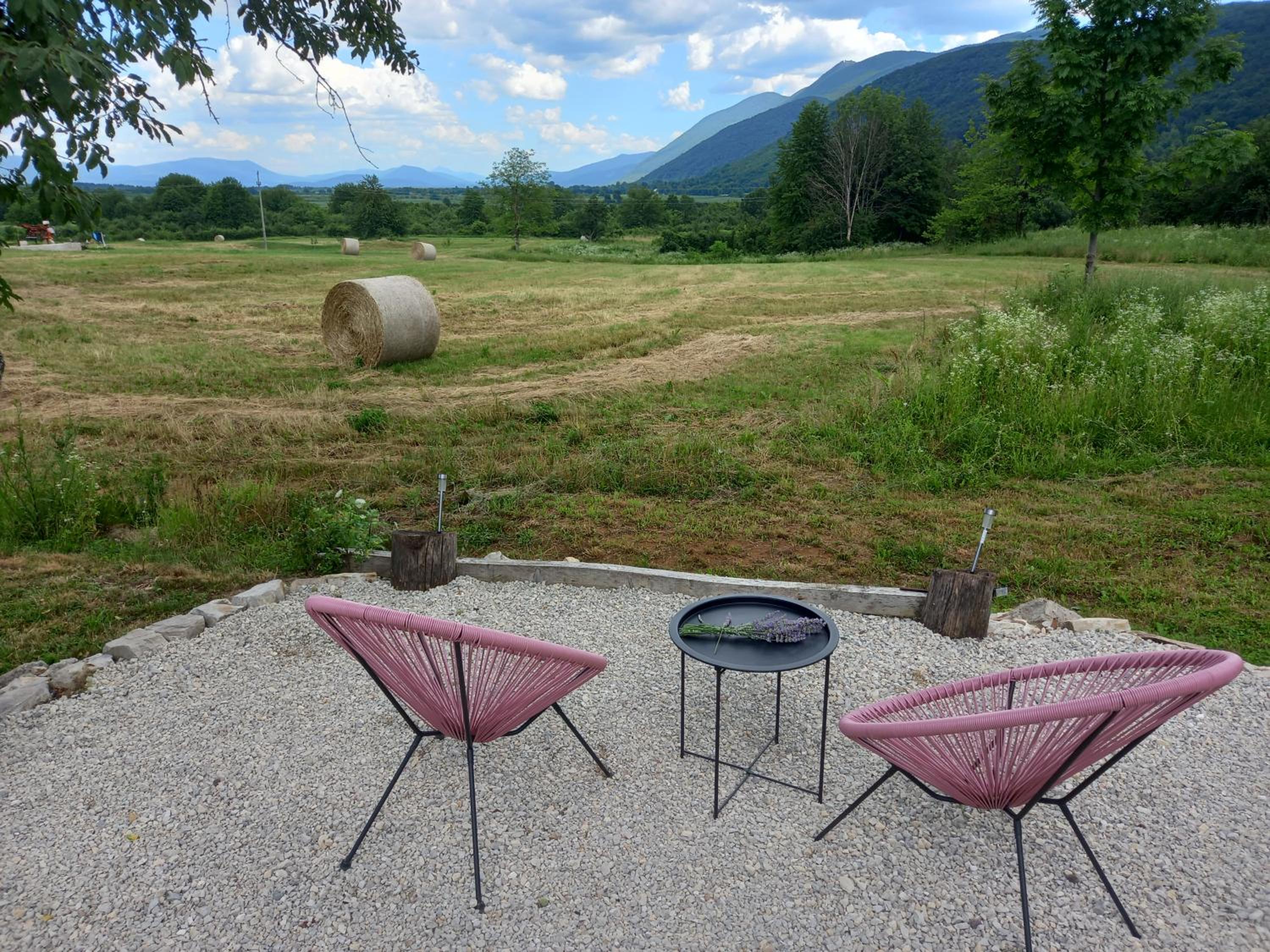 Apartment with Mountain View - Photo 24