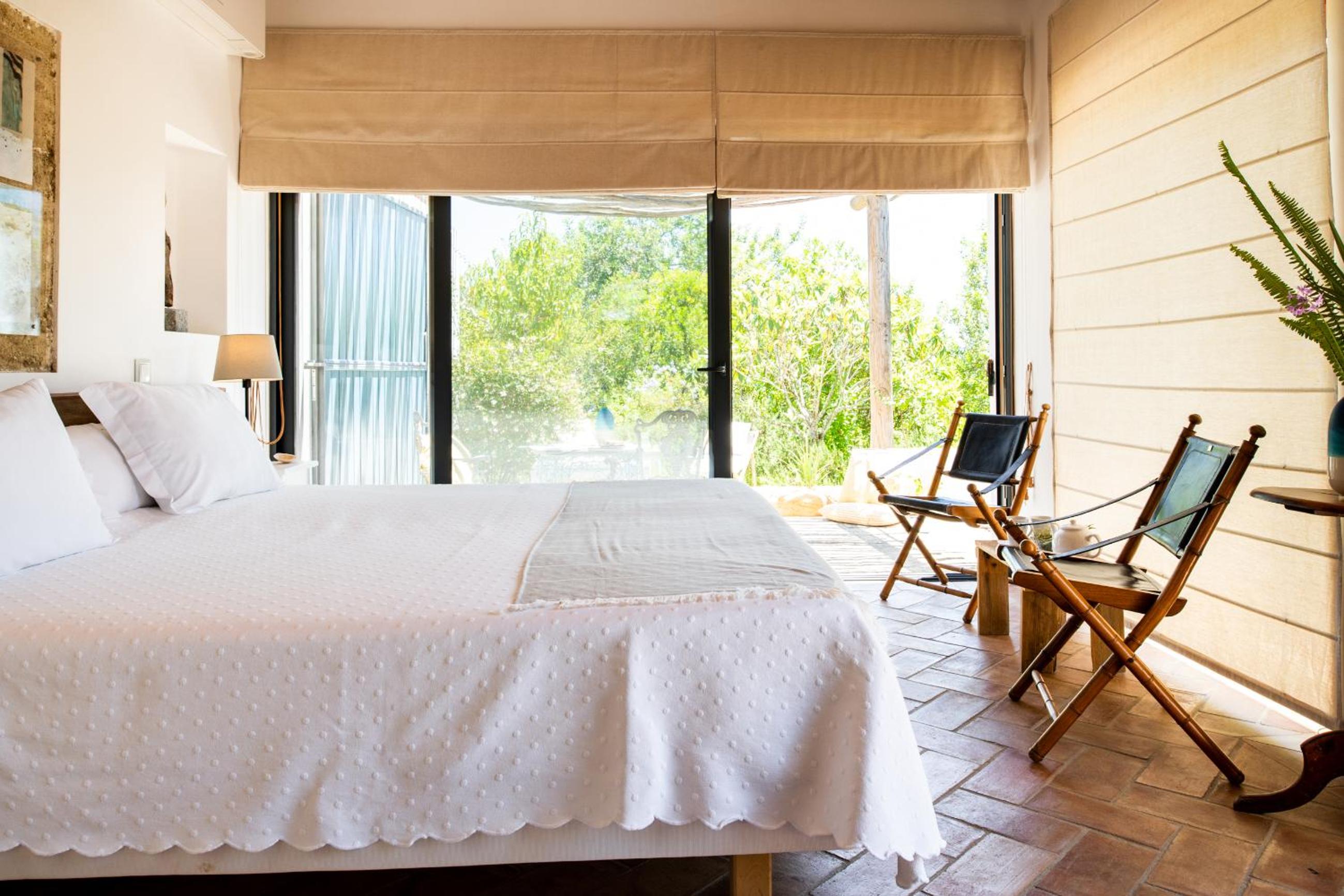 Double or Twin Room with Garden View photo 1
