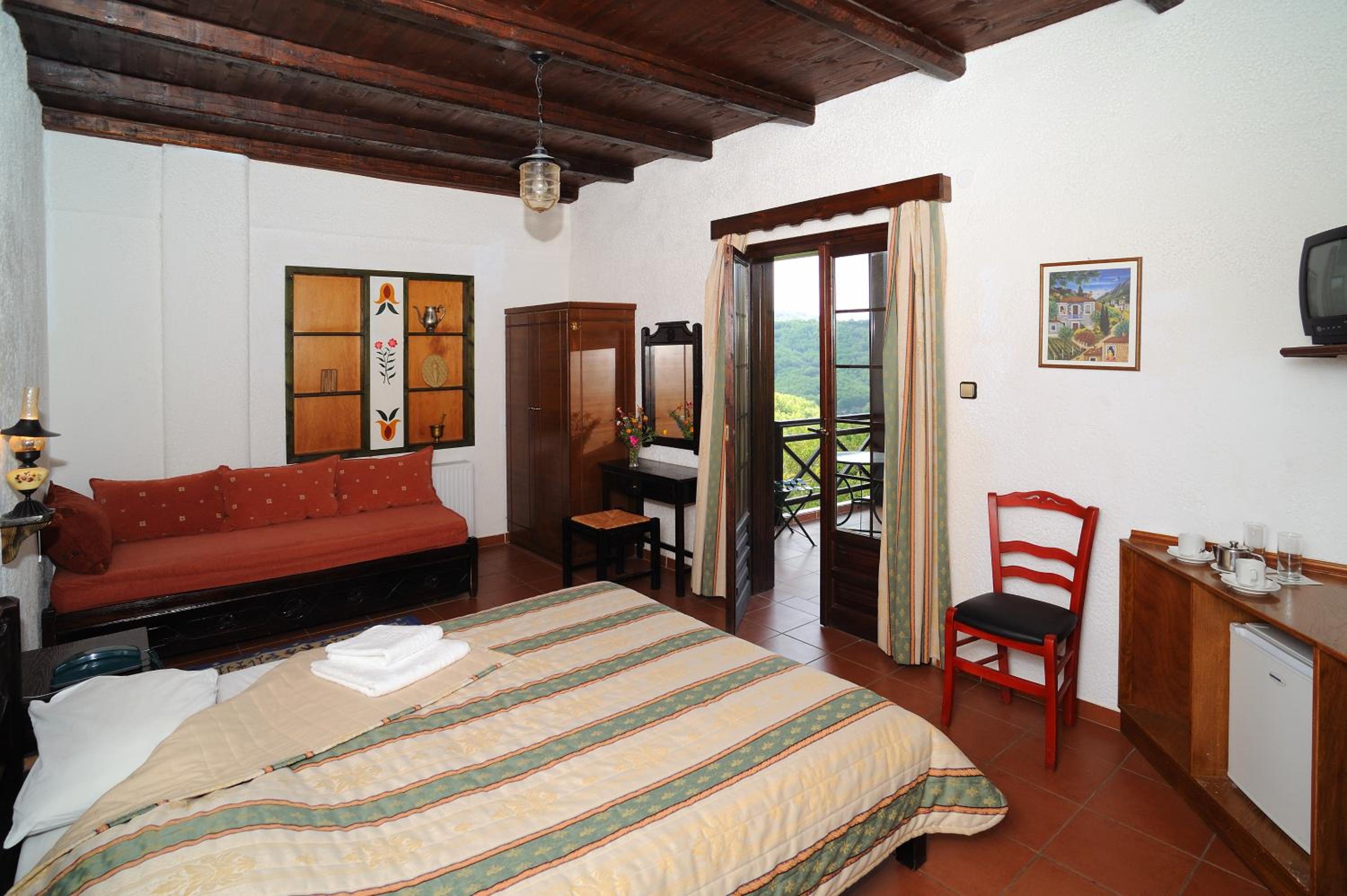Triple Room - Photo 1