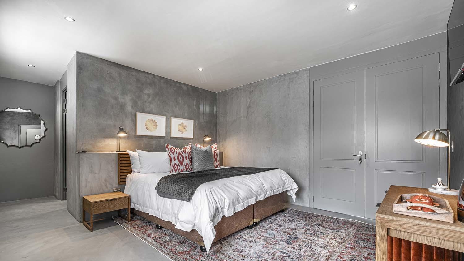 Deluxe Double Room with Bath photo 3