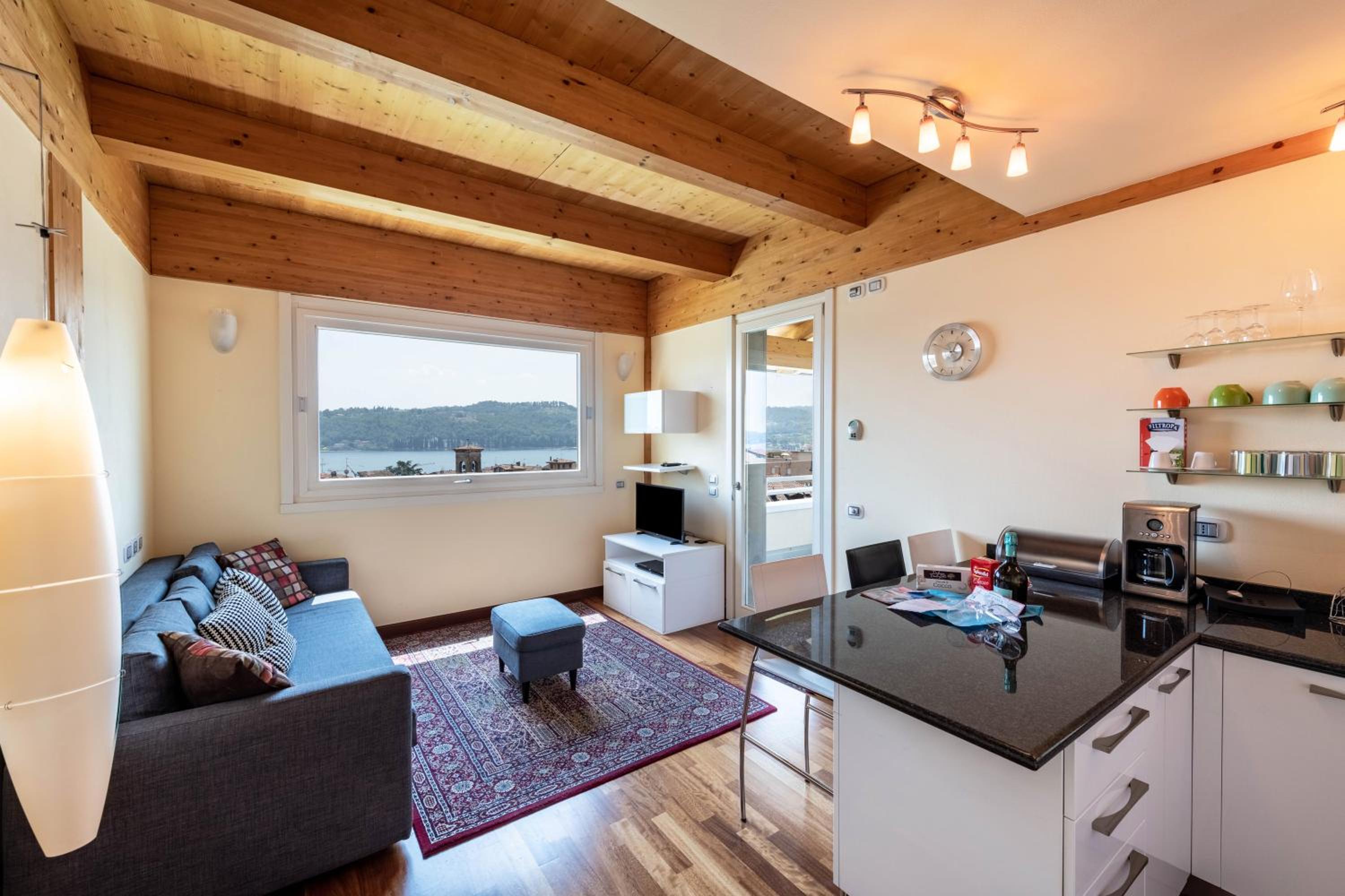 Superior One-Bedroom Apartment