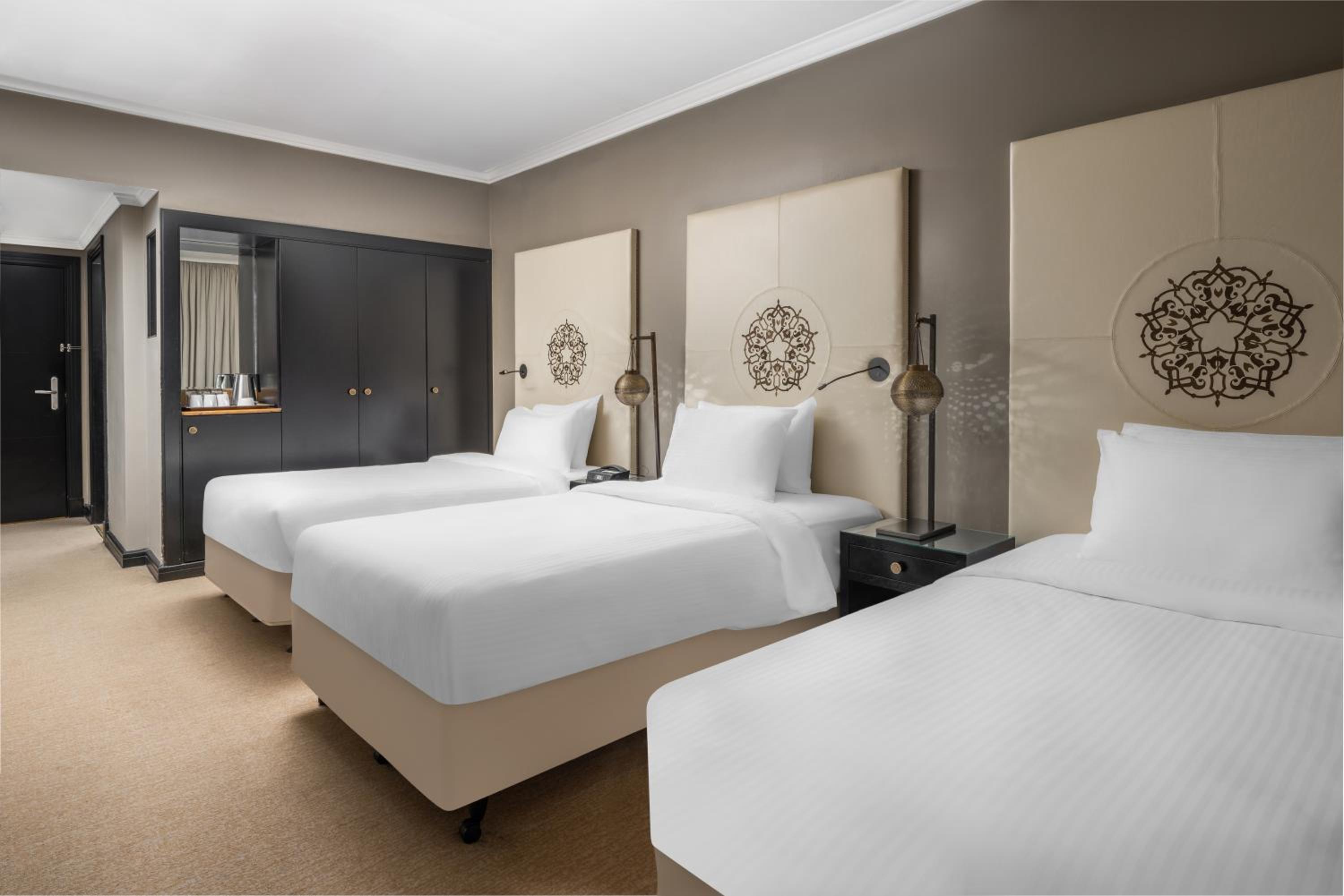 Classic Room Triple Bed photo 3