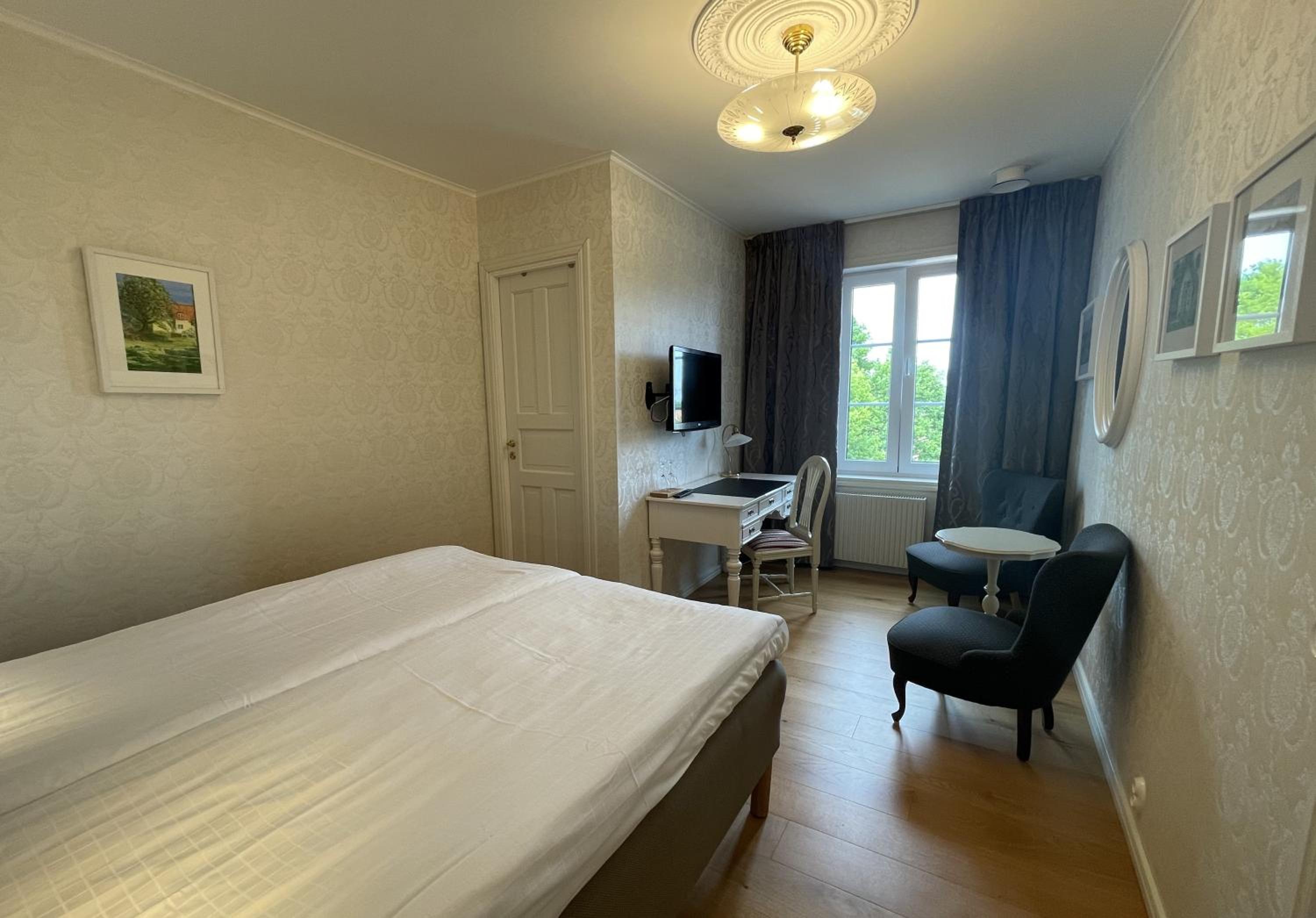 Double Room - Main Building photo 1