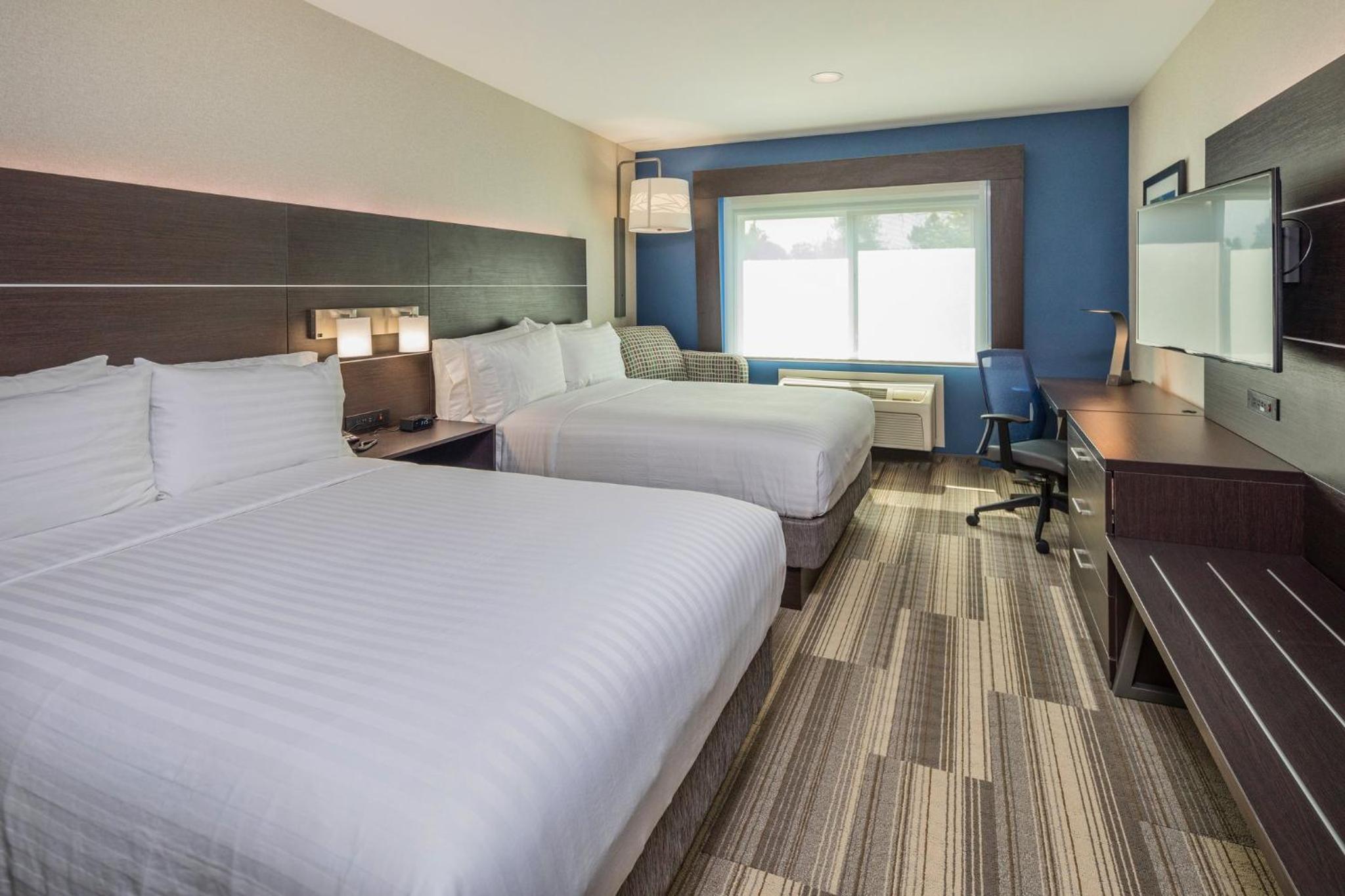 Standard Double Room with Two Double Beds - Photo 2